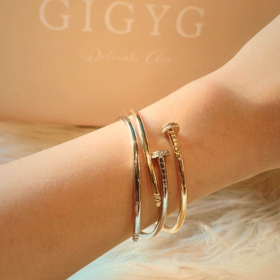 ct低奢經典釘子 調節翻玩手環