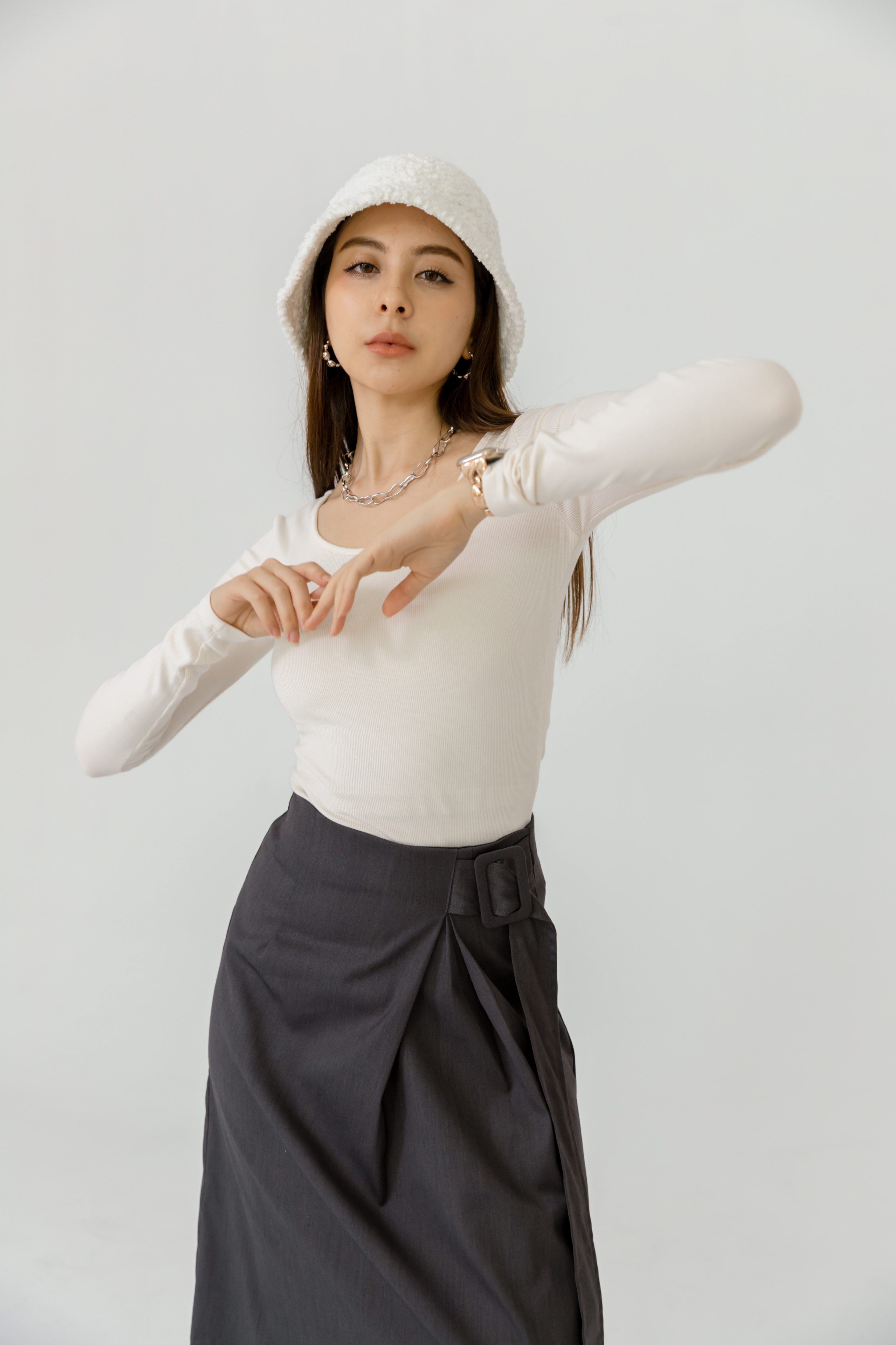 百搭多穿合身上衣（米白色/2尺寸）