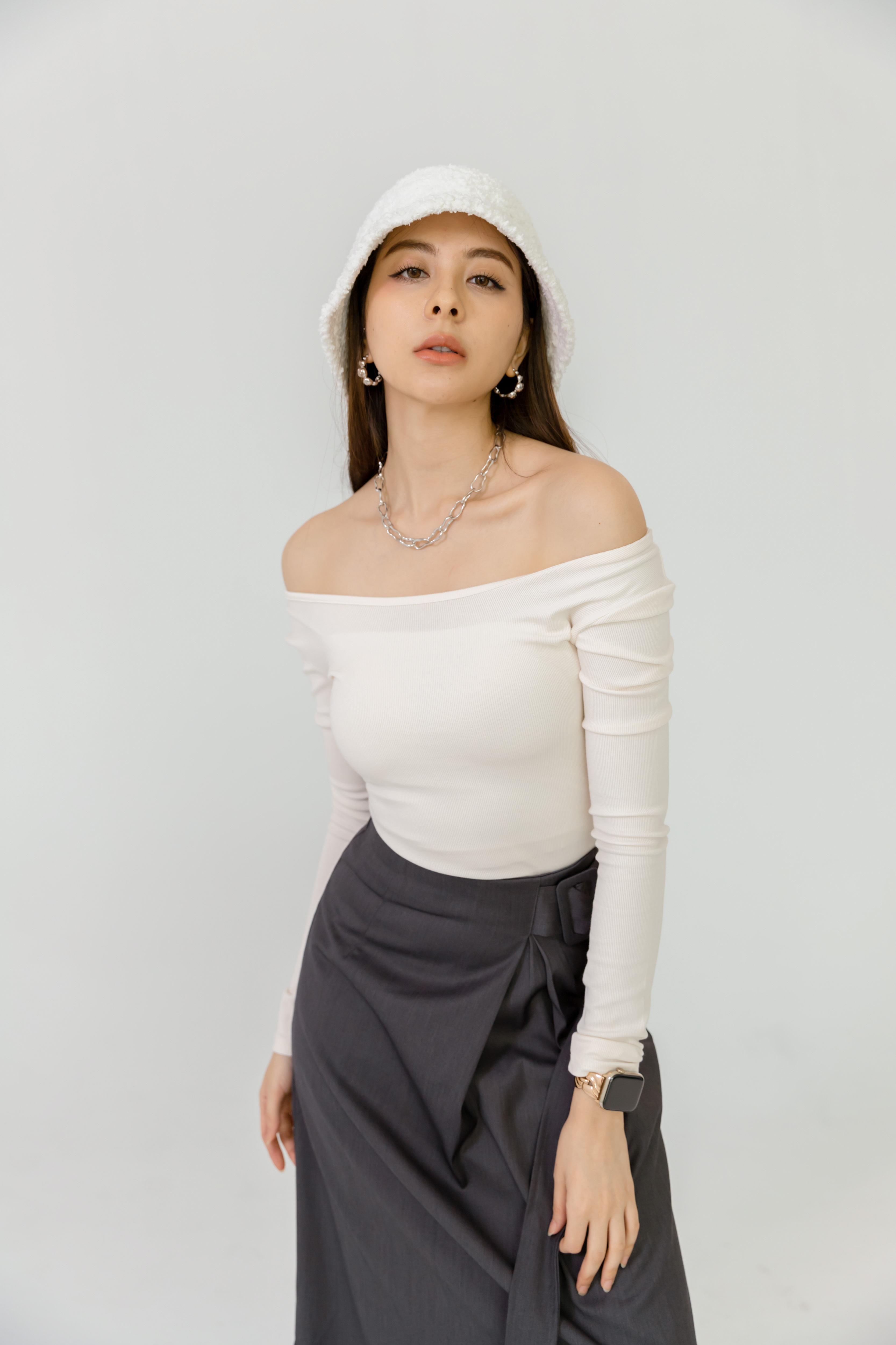 百搭多穿合身上衣（米白色/2尺寸）