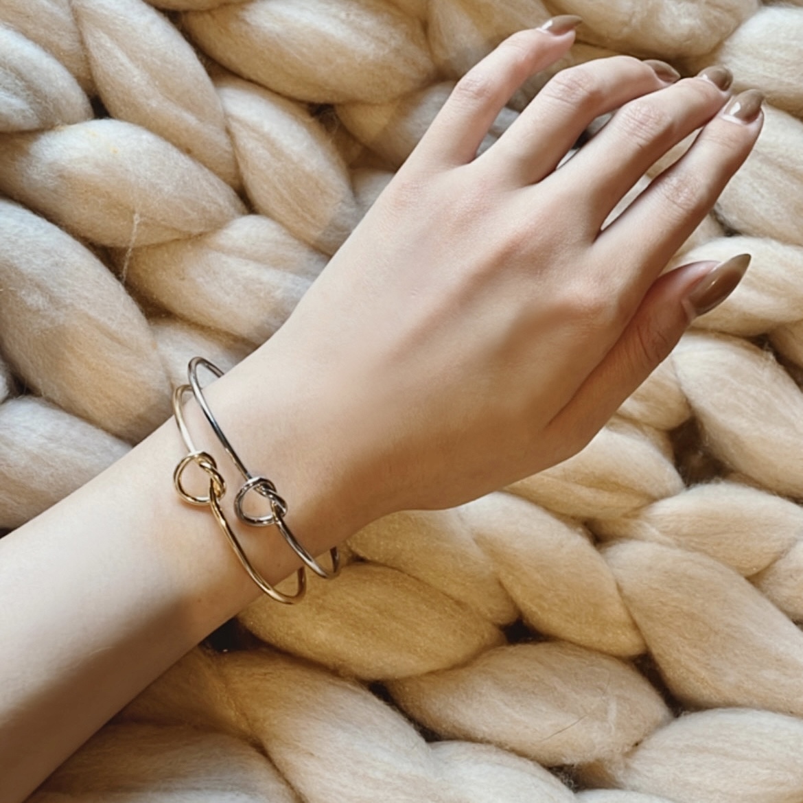 Ce低奢經典扭結 調節翻玩手環
