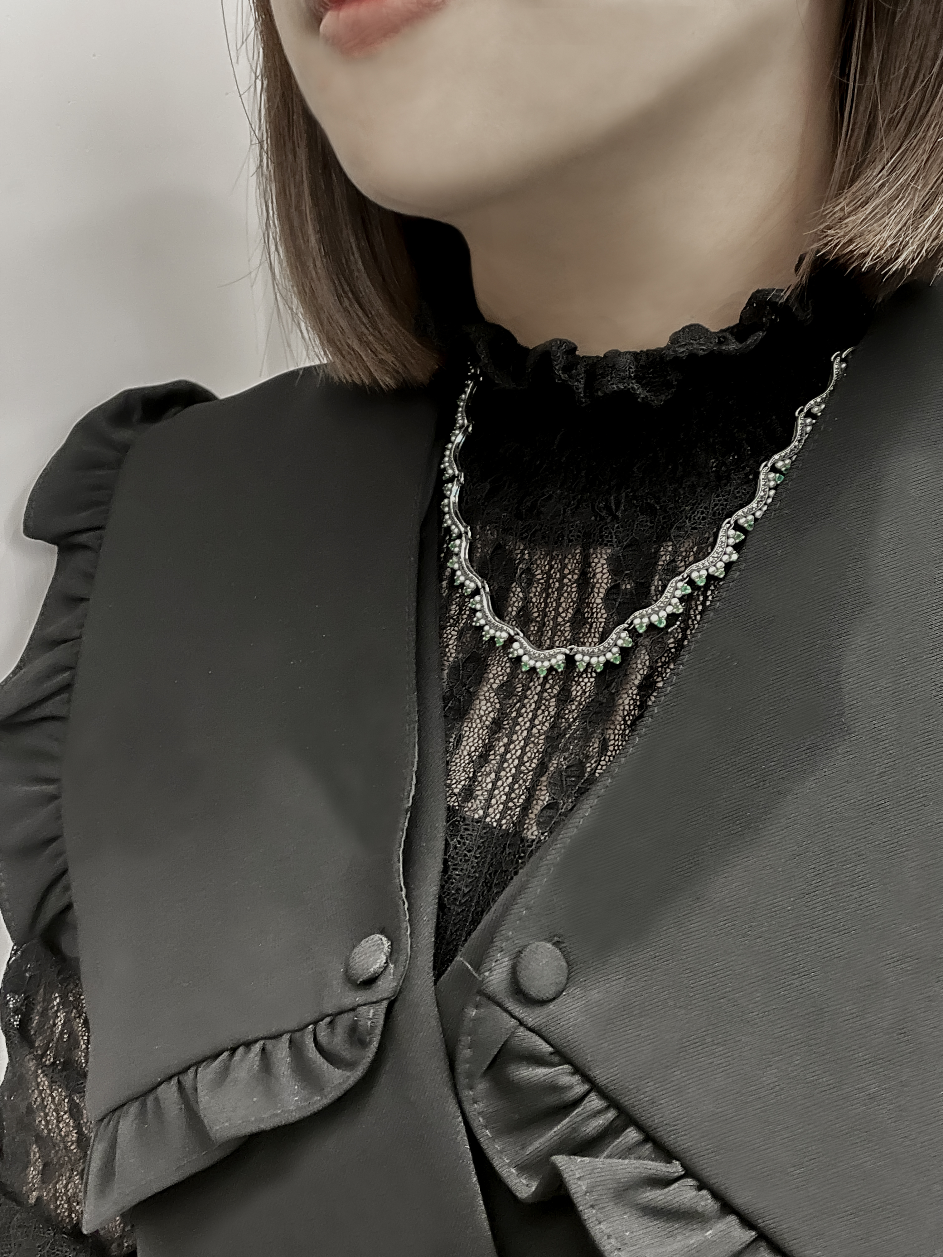 祖母綠裙邊項鍊