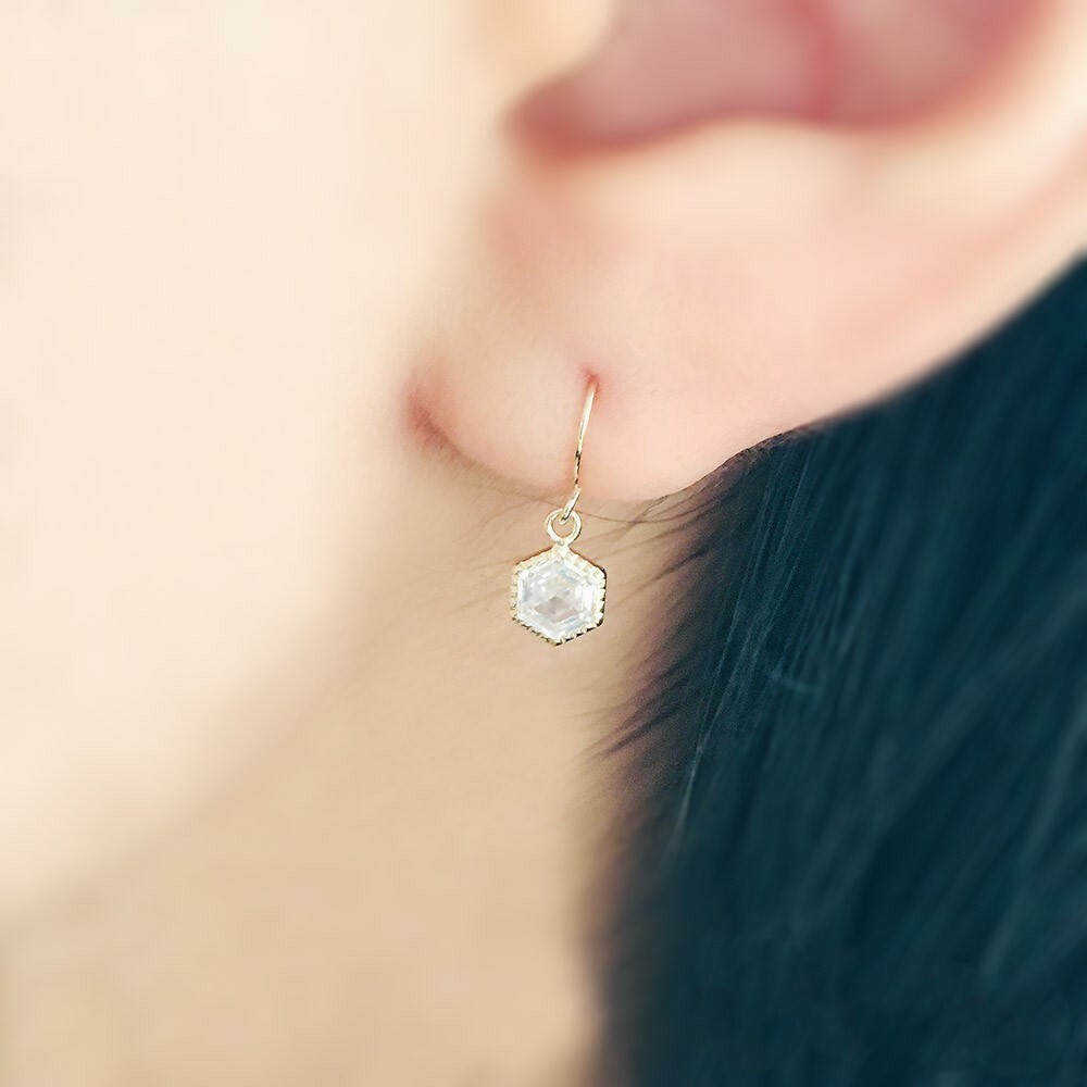 【me.luxe】K10六角鋯石耳環