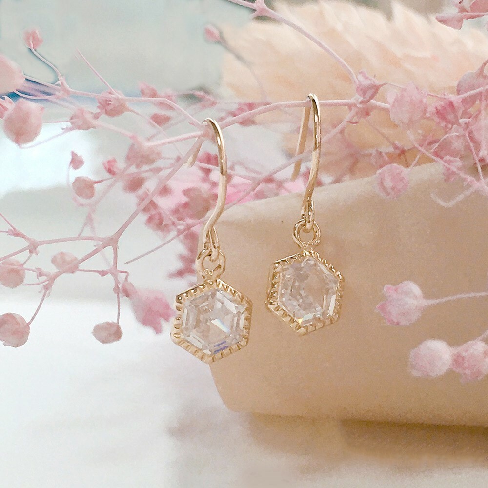 【me.luxe】K10六角鋯石耳環