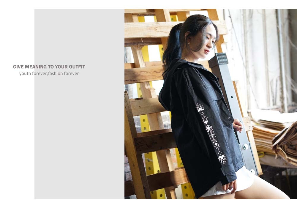 RETOP 工裝軍風 軍風口袋連帽薄外套 黑