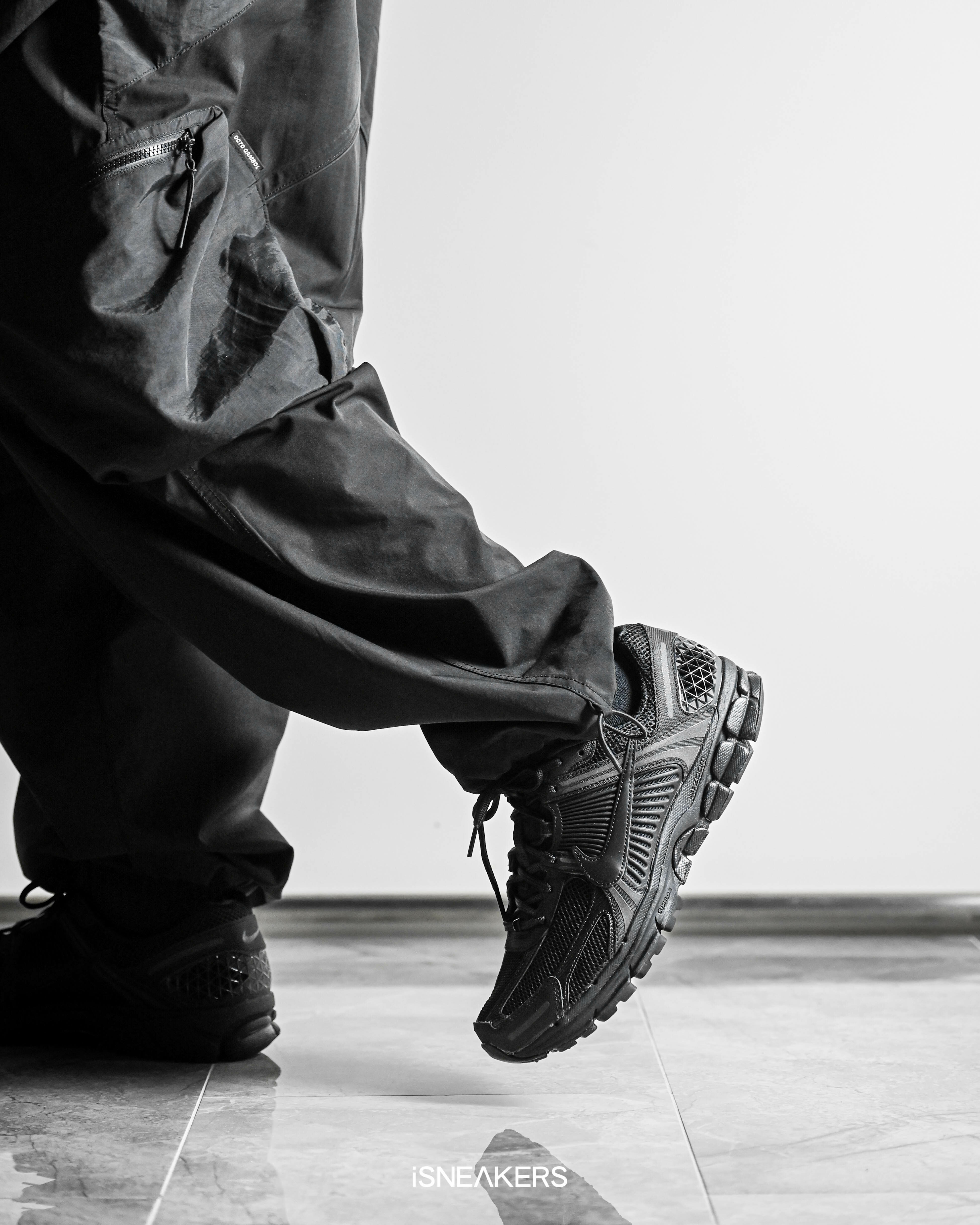 iSNEAKERS | Nike Zoom Vomero 5 "Black" 黑武士 BV1358-003