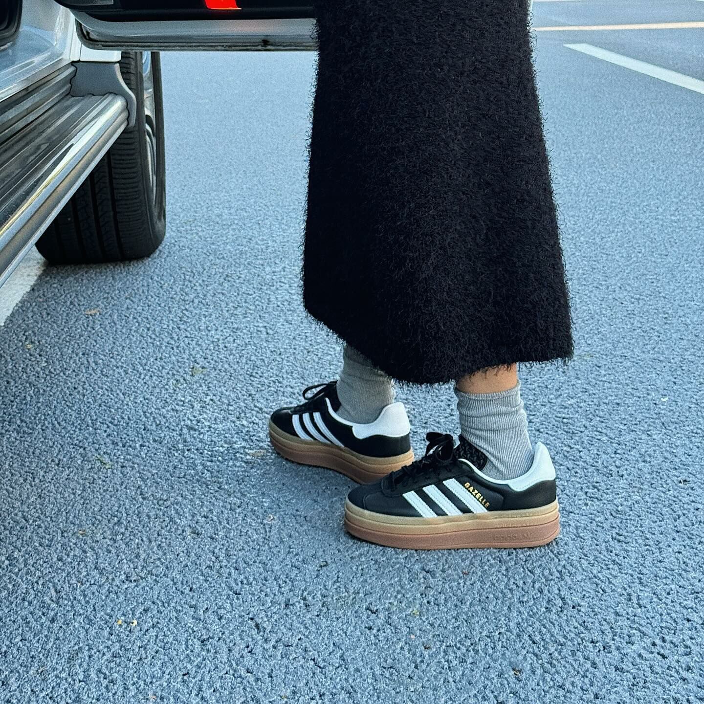 Adidas Originals Gazelle Bold Lisa同款 黑色 皮革 厚底 增高 IG1733