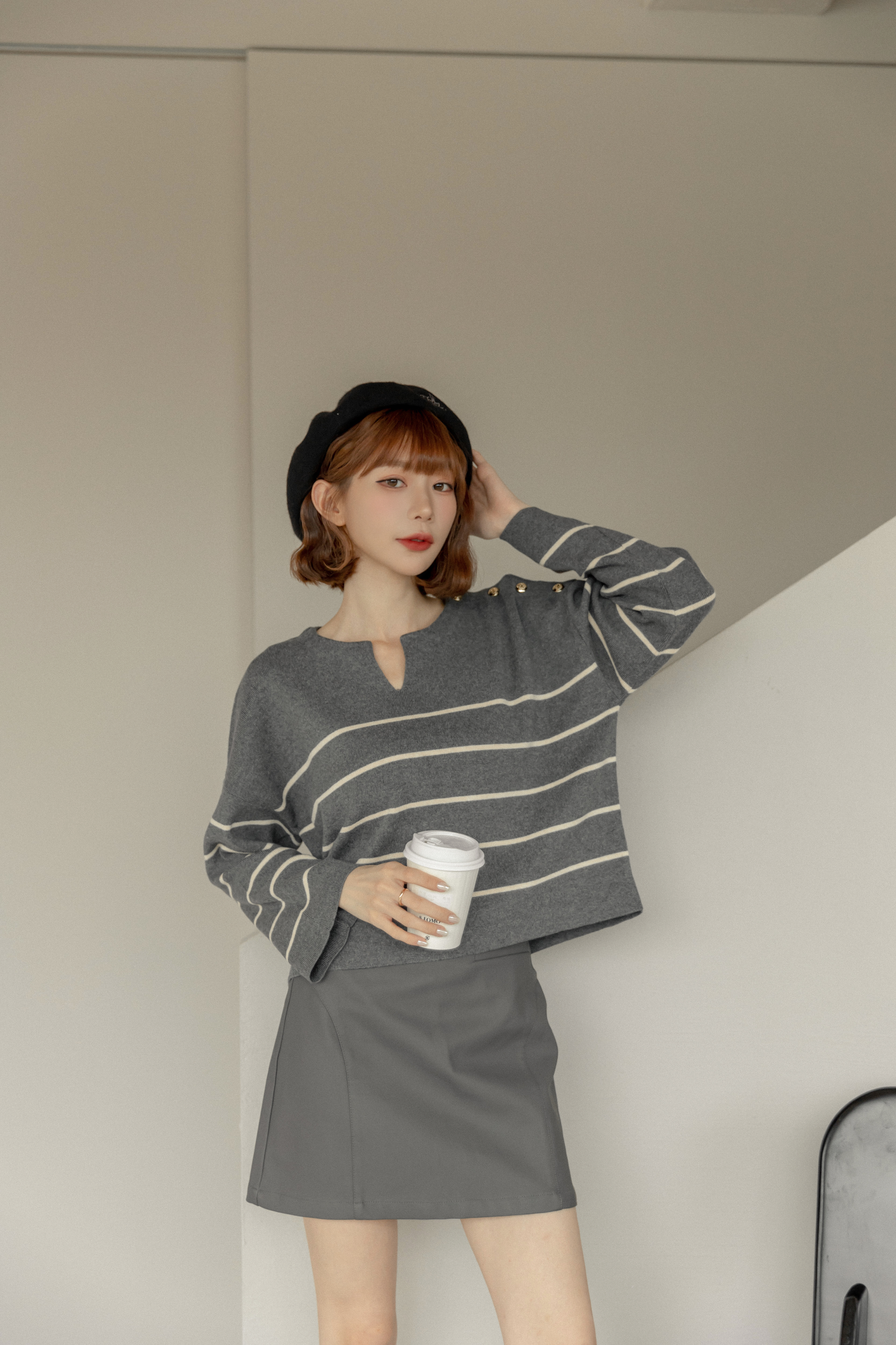 條紋小金釦-炭灰