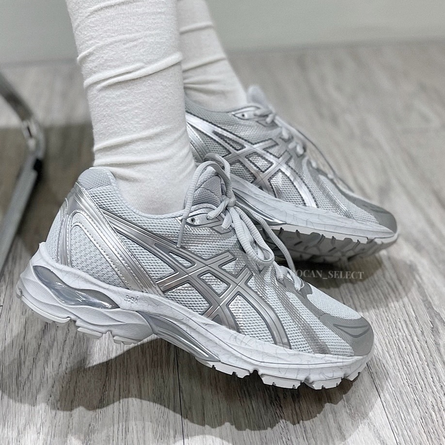 ASICS GEL-FLUX 4 CN金屬銀太空銀（1011B646-020）