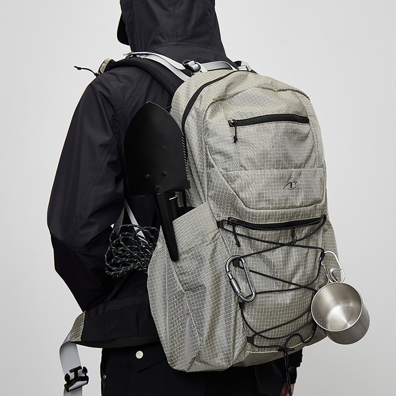 CATSSTAC 風雨者多功能30L防水登山包