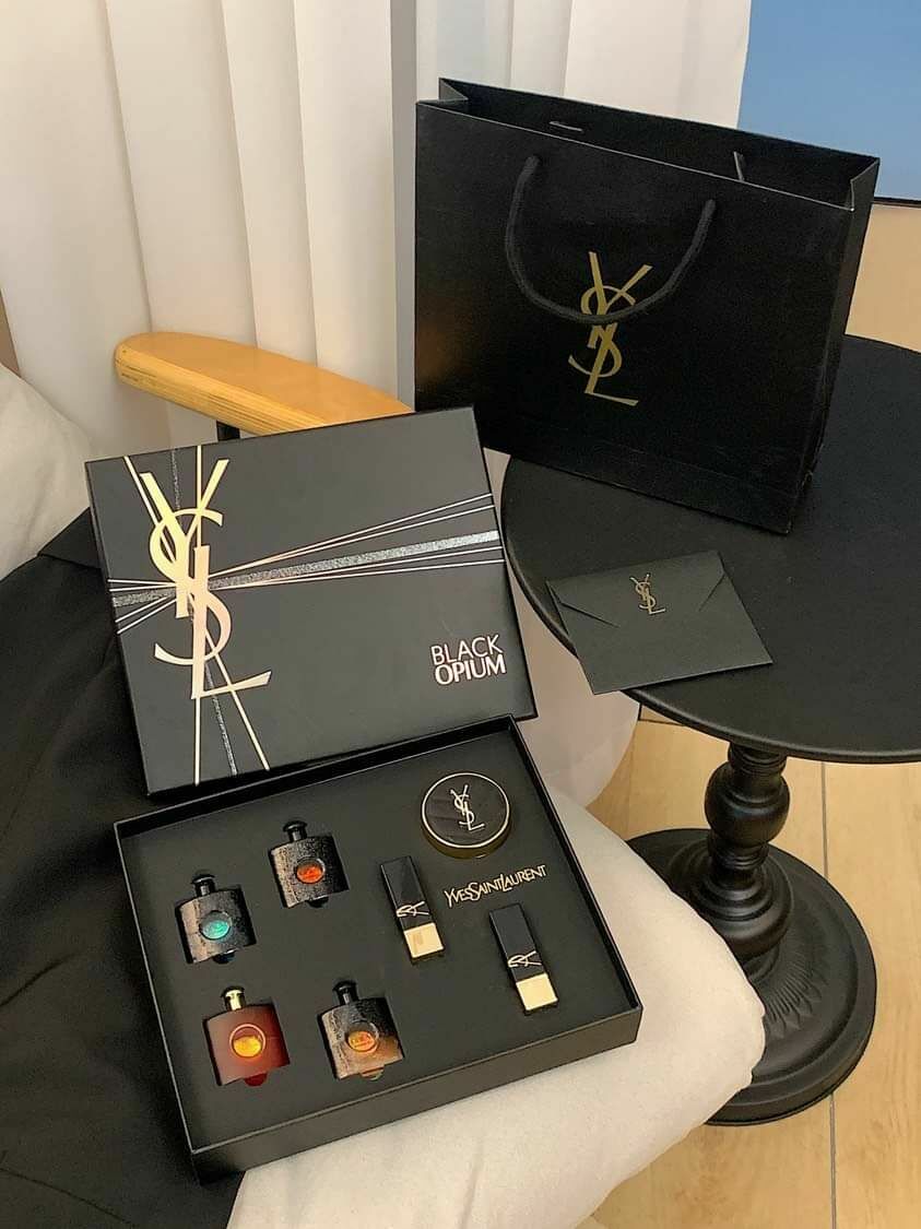 聖羅蘭浪漫女神七件組禮盒(三款選擇)