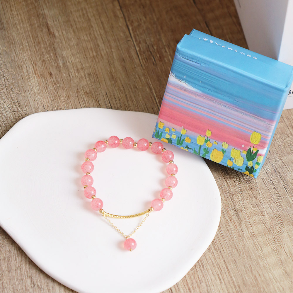 O'Pretty 歐沛媞 幸運草莓晶手鏈附精美禮盒(7.5X7.5X3.2cm)