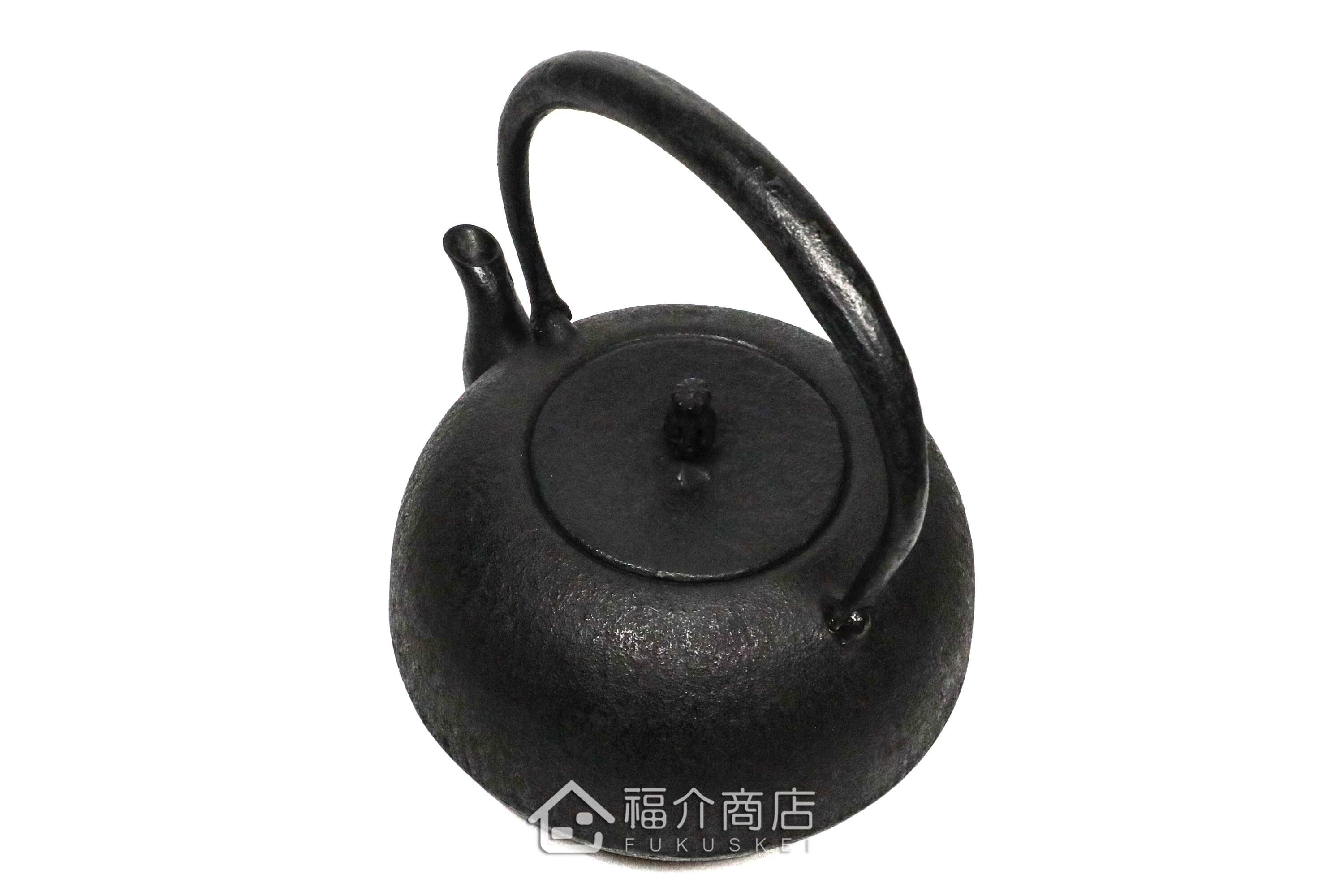 薰山工房所製作煮水泡茶用的鐵壺