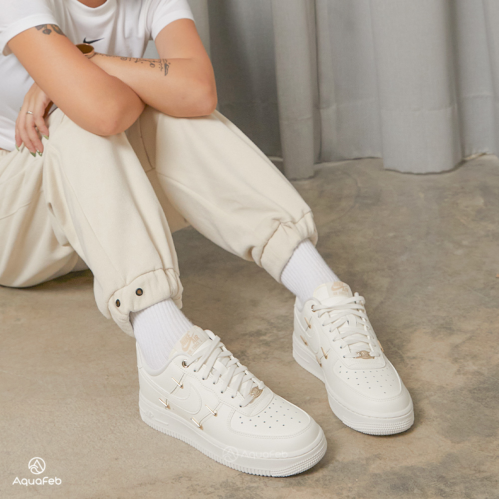 Nike Air Force 1 Mini Gold 女 白 小金勾 四勾 小白鞋 AF1 休閒鞋 FV3654-111