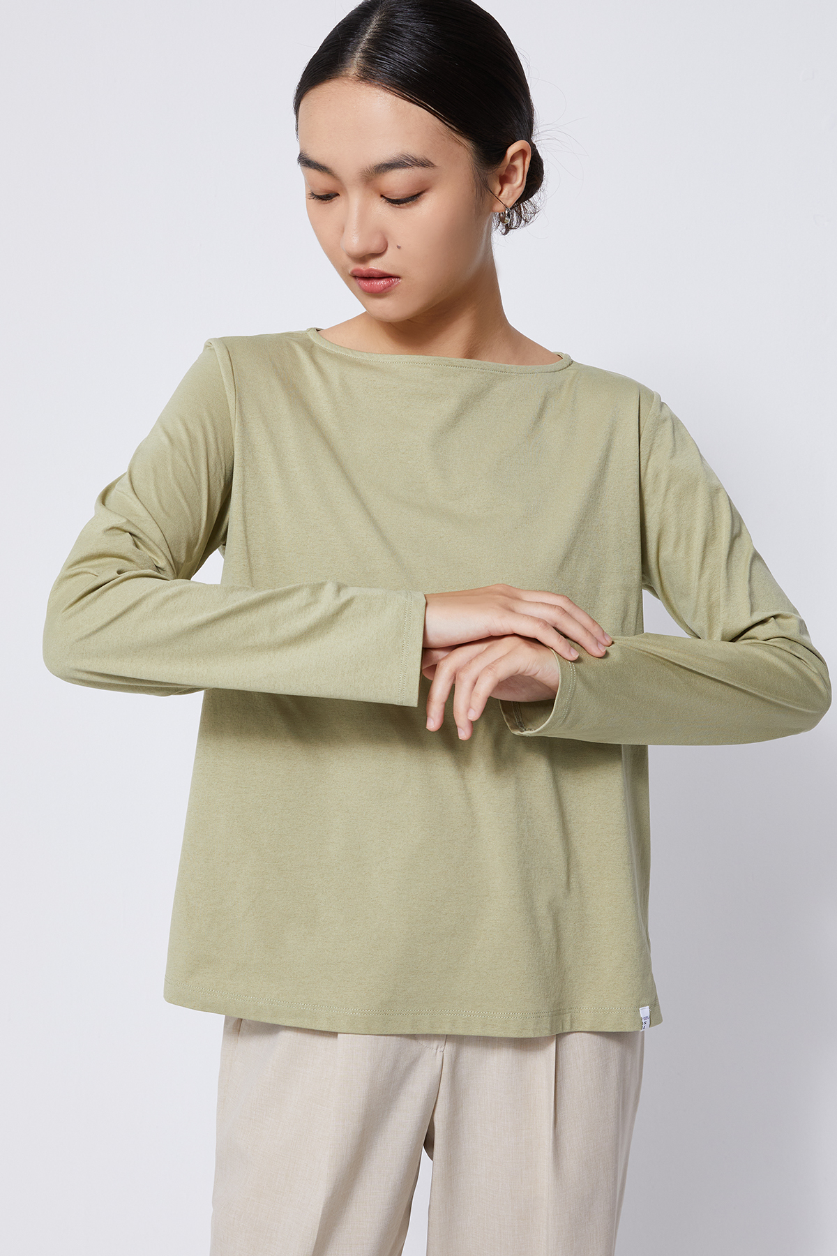 MONO 船領長袖T-SHIRT 女（橄欖綠）