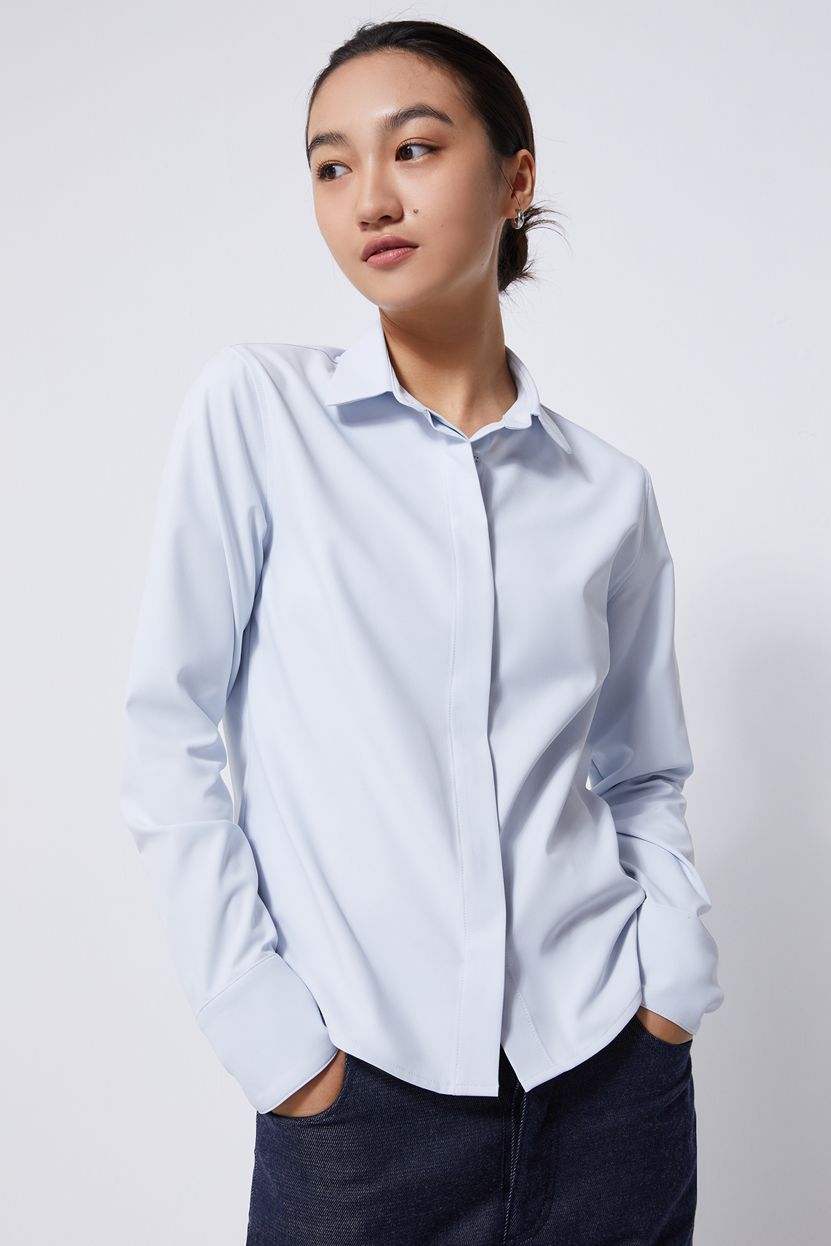 INFINITY 長袖襯衫 女（水藍）