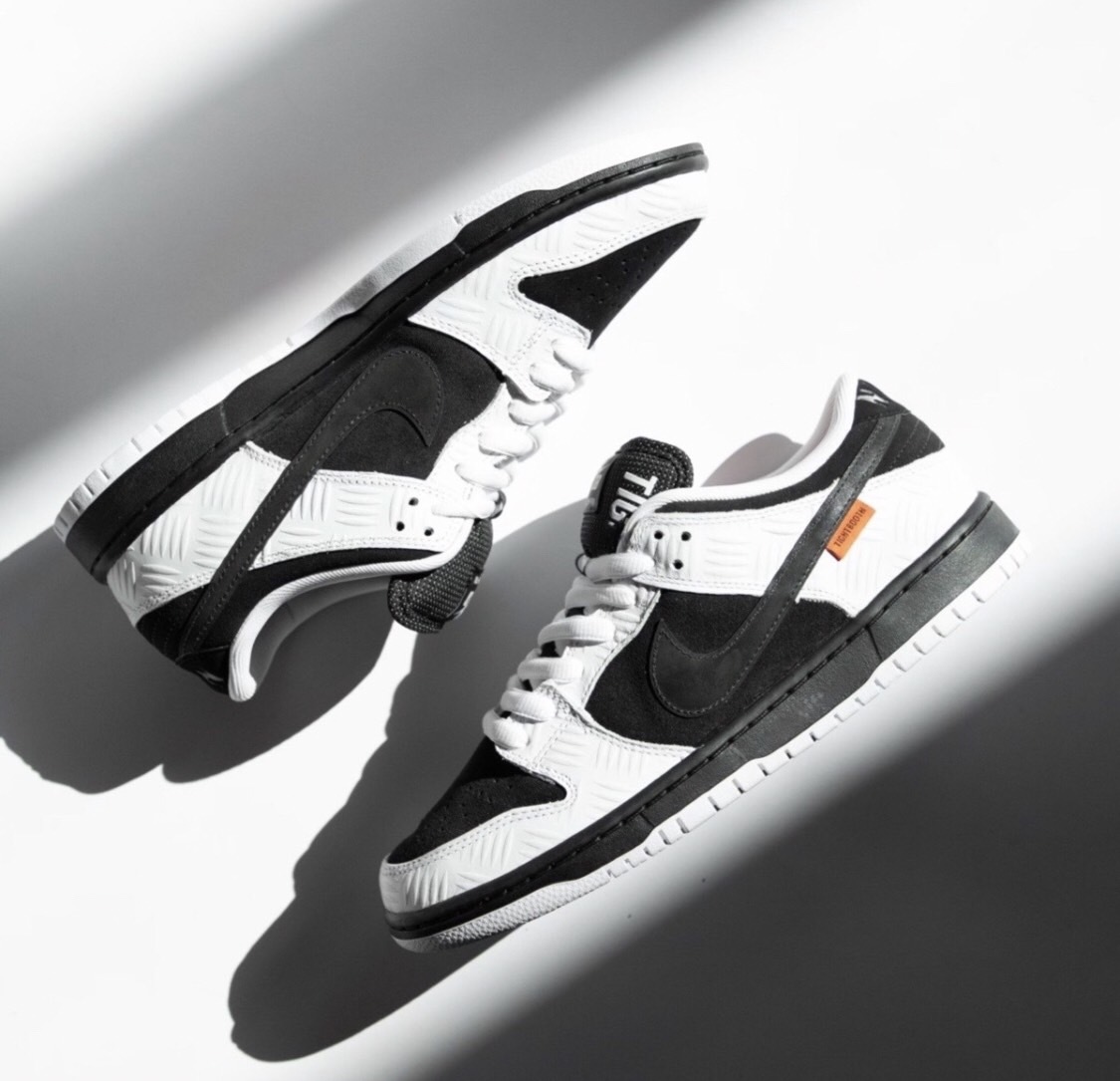 【APAIR】預購 TIGHTBOOTH x NIKE DUNK SB LOW PRO "Black and White 黑白 聯名款 FD2629-100