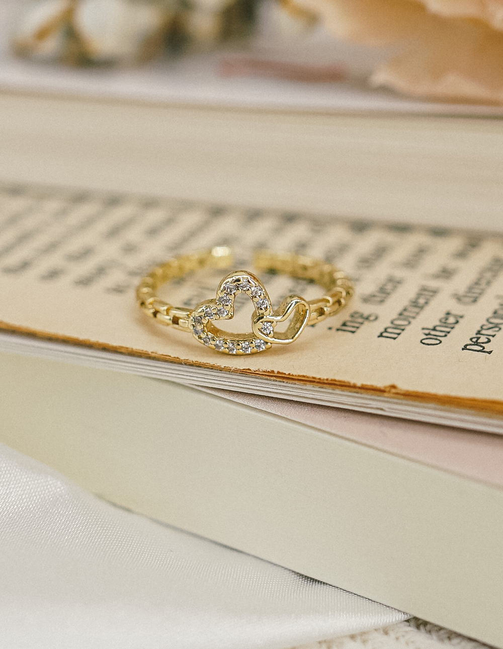 鏤空愛心可調式戒指