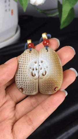 112734 和田玉龍鳳呈祥對牌