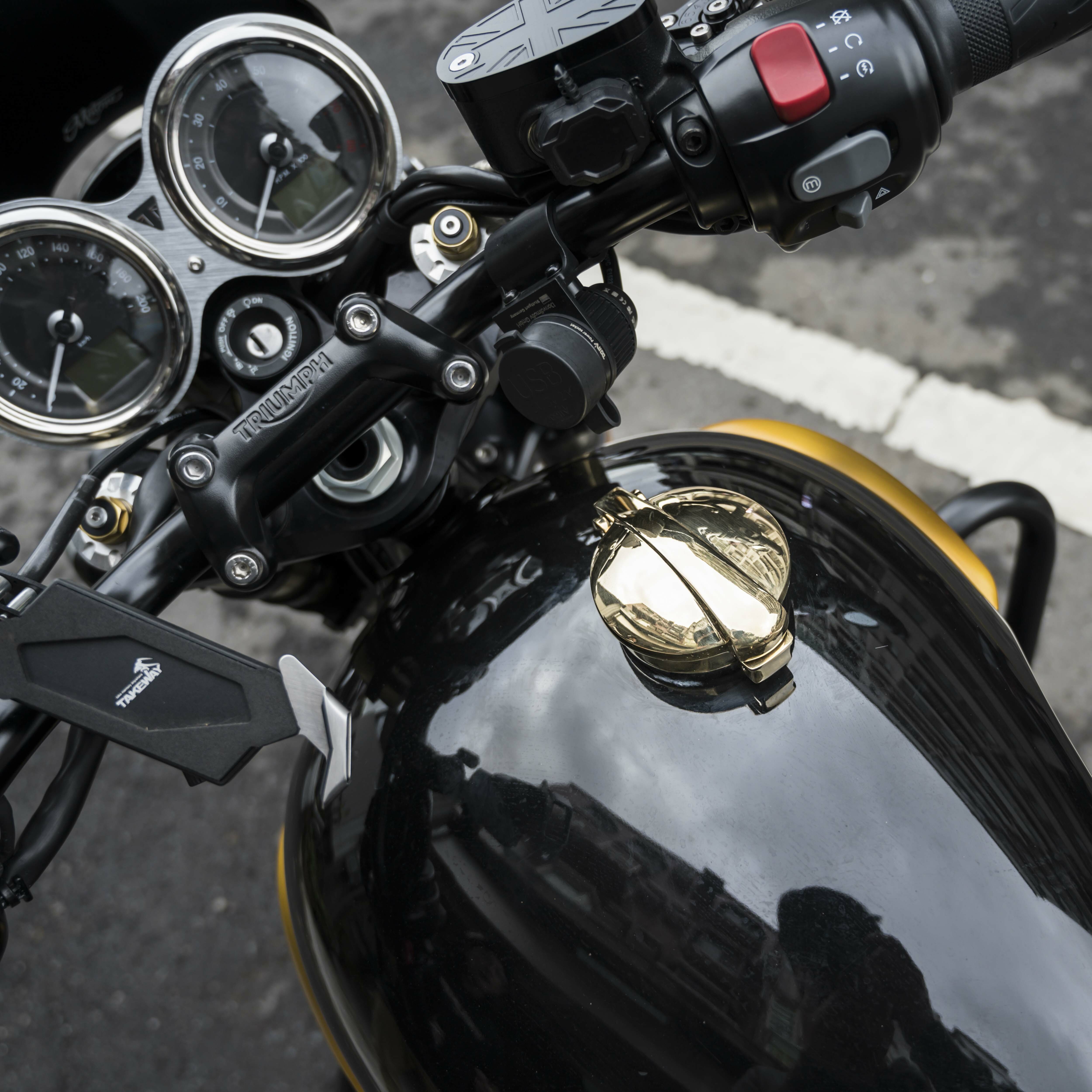 Motone 經典 Monza 可掀式 油箱蓋 黃銅