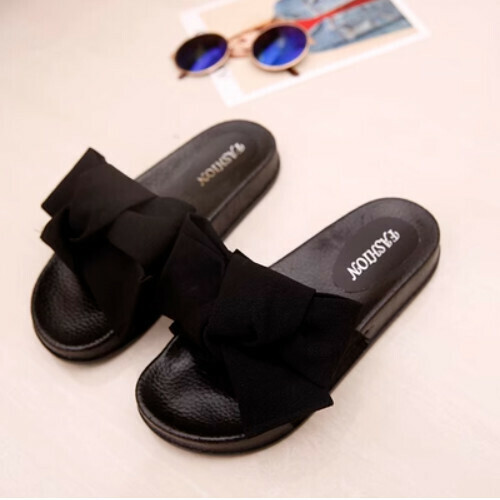 bow slippers