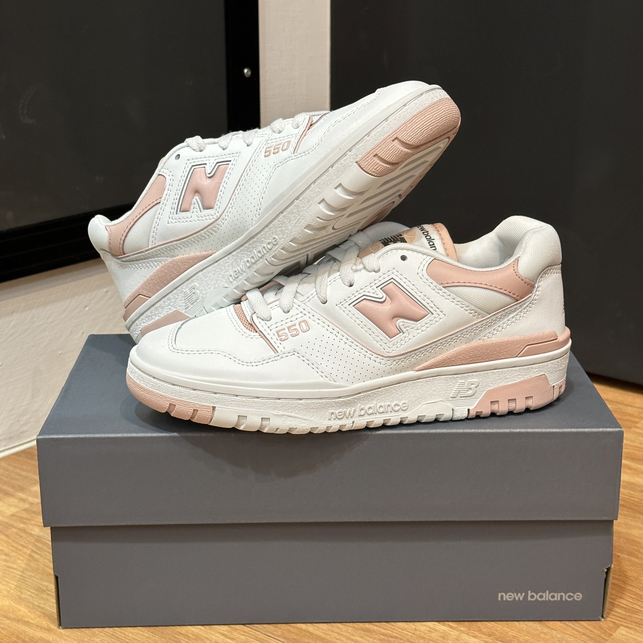 New Balance 550 休閒鞋復古白粉女鞋BBW550BP