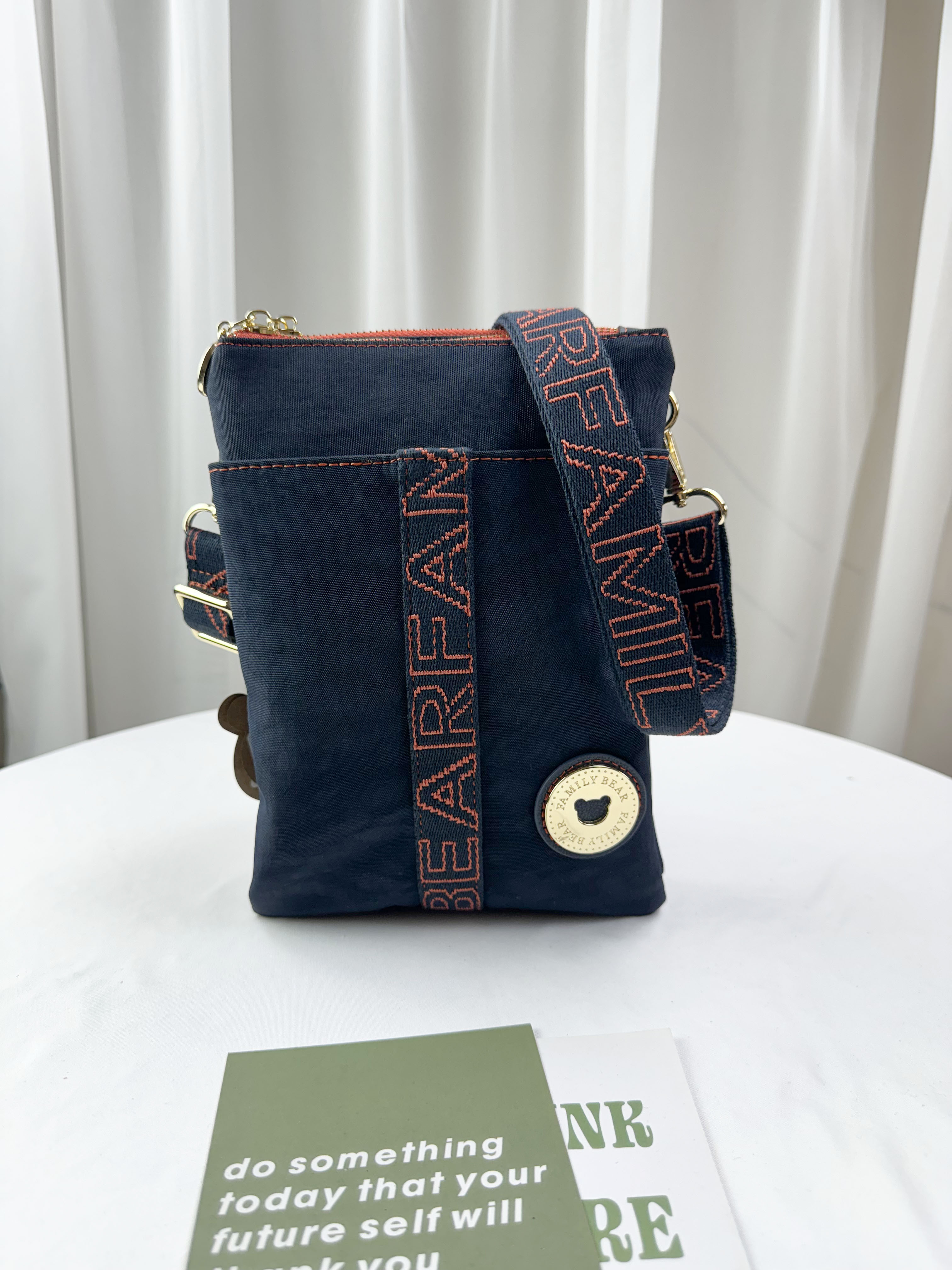 FamilyBear 藍橙織帶防潑水單層側背包 / 手機袋 #2231