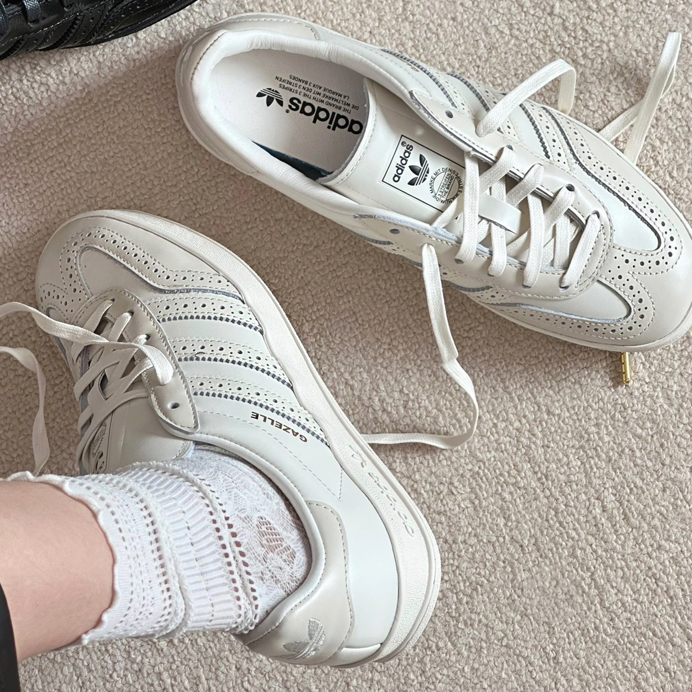 ADIDAS GAZELLE 布洛克 雕花 牛津鞋 奶油白 金標 IE8407 / 預購