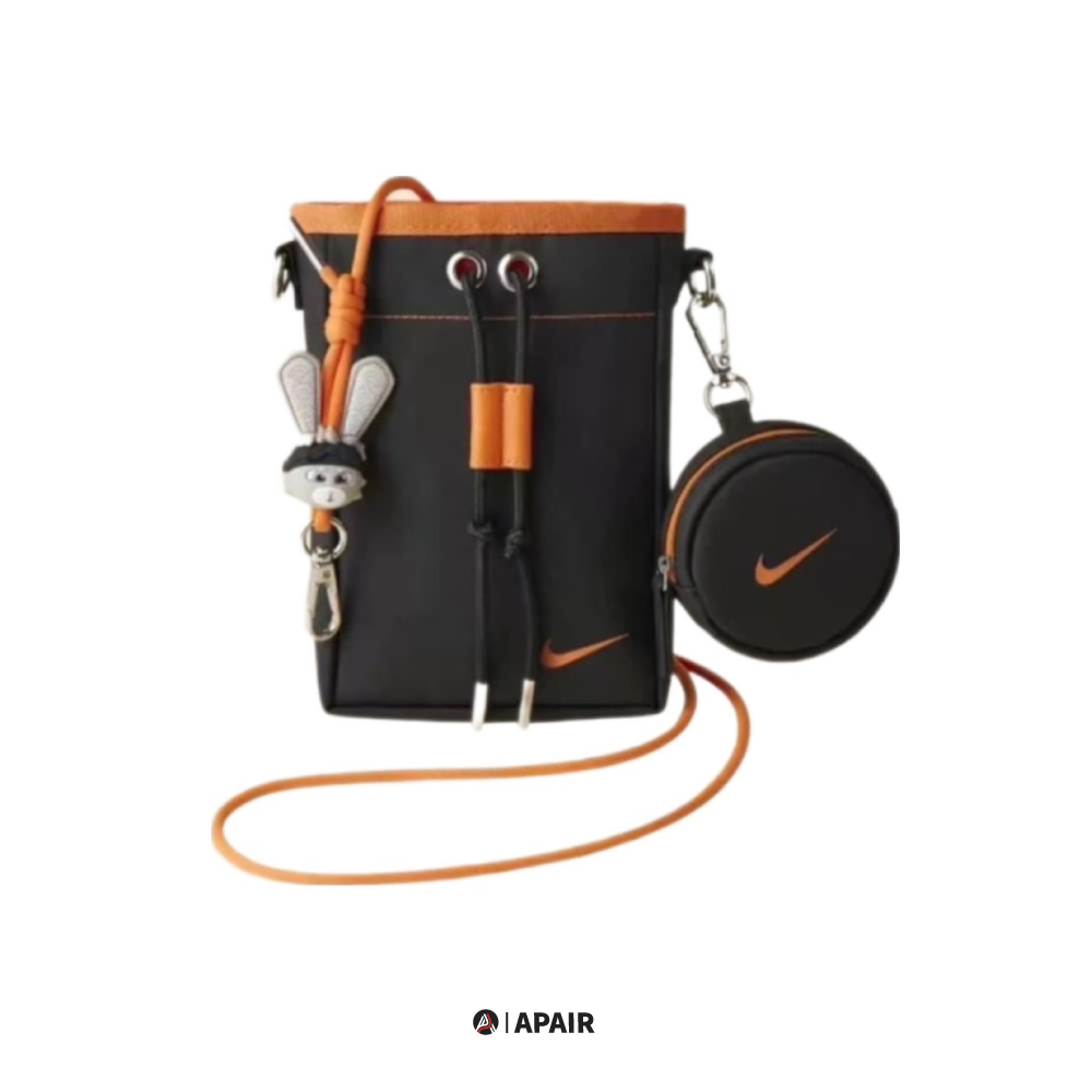 【APAIR】預購 國外限定 Nike 小兔 隨身包套組 方包+零錢小包