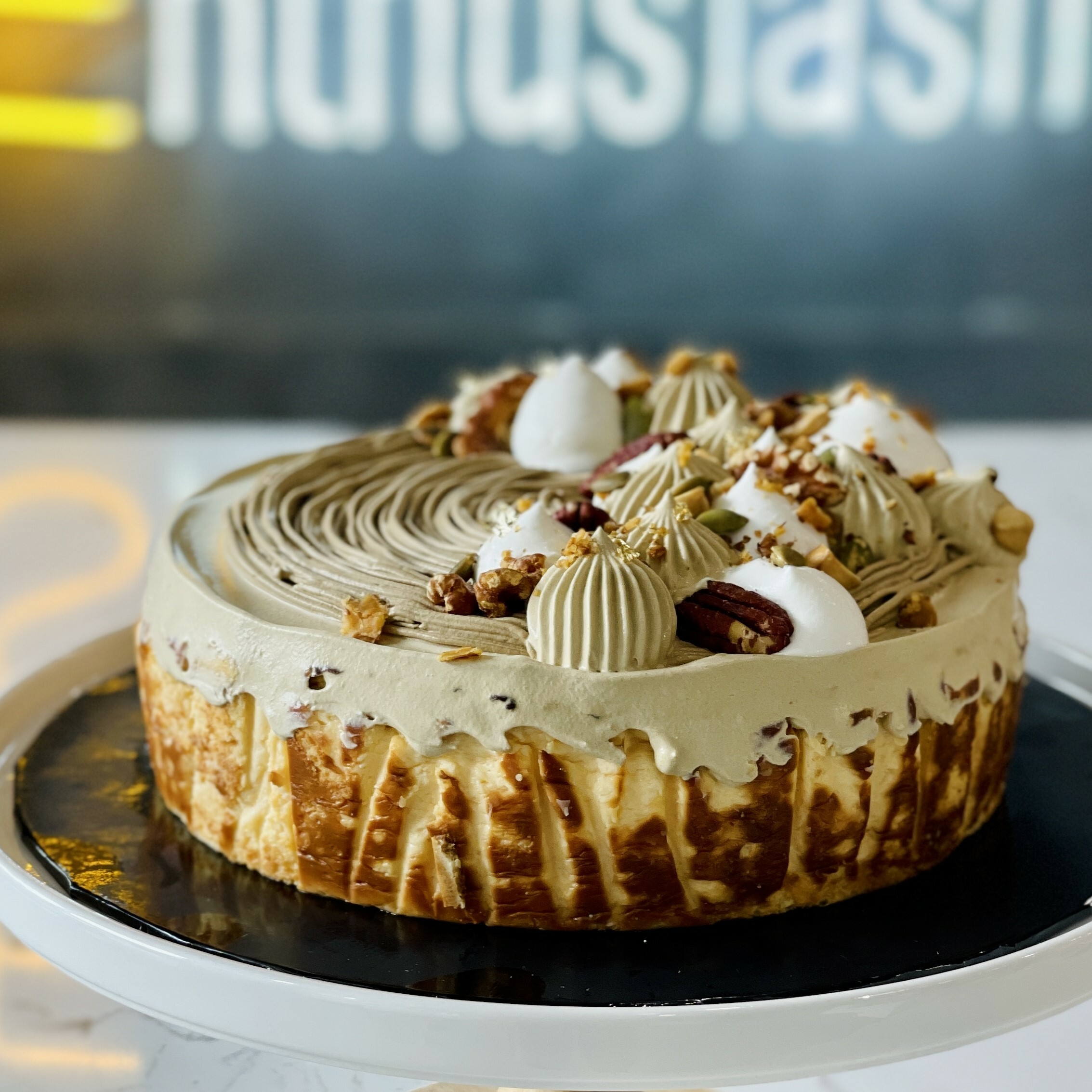 Earl Grey w Mixed Nuts BURNT CHEESECAKE - 8" Whole Cake