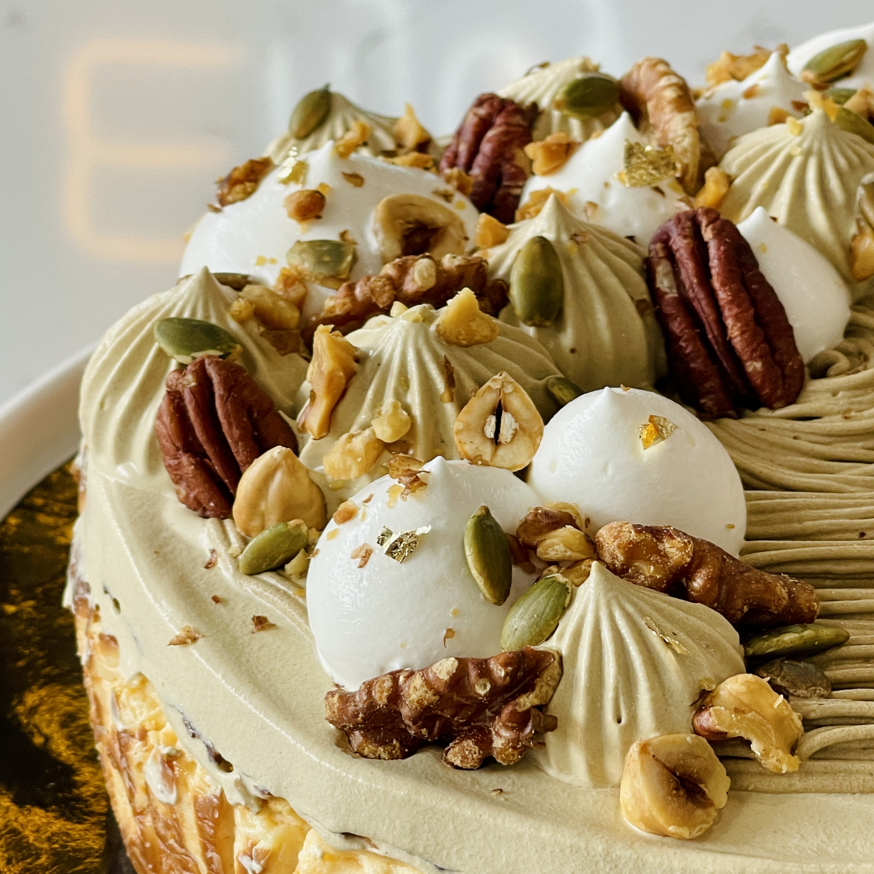 Earl Grey w Mixed Nuts BURNT CHEESECAKE - 8" Whole Cake