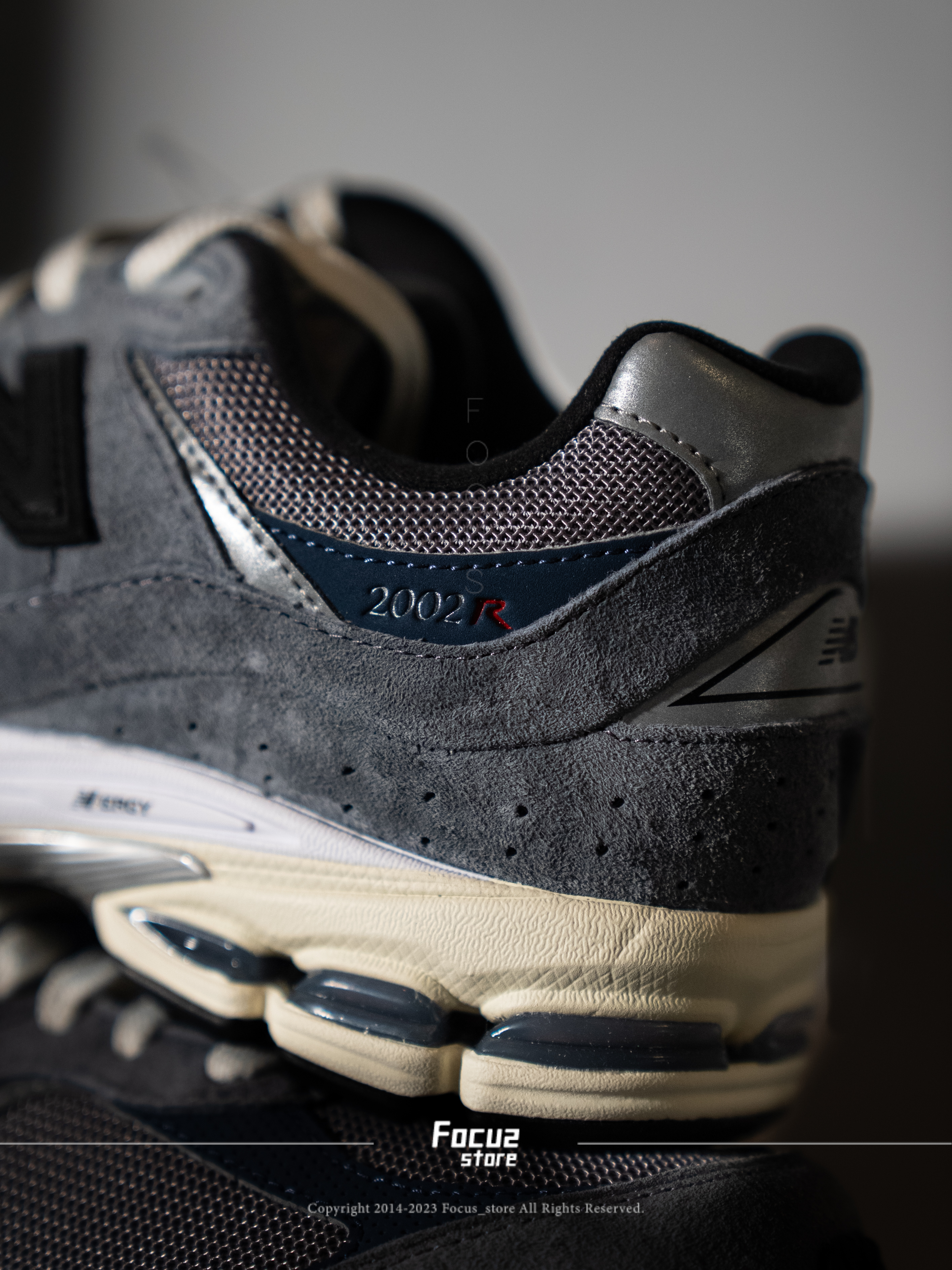 Focus Store】預購JJJJound x New Balance 2002r Focus Store】預購JJJJound x New Balance 2002r