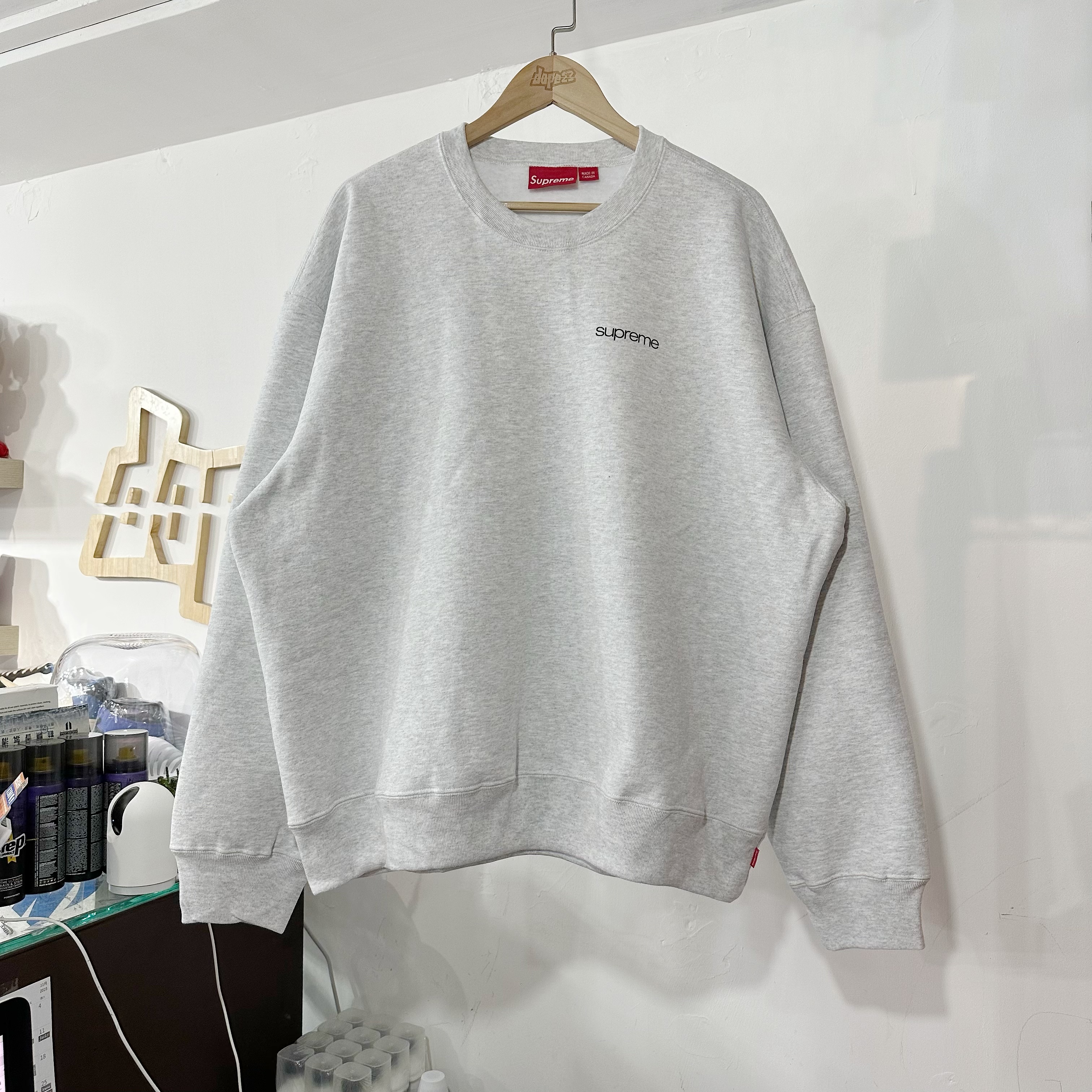 Supreme  FW23 NYC Crewneck Ash Grey