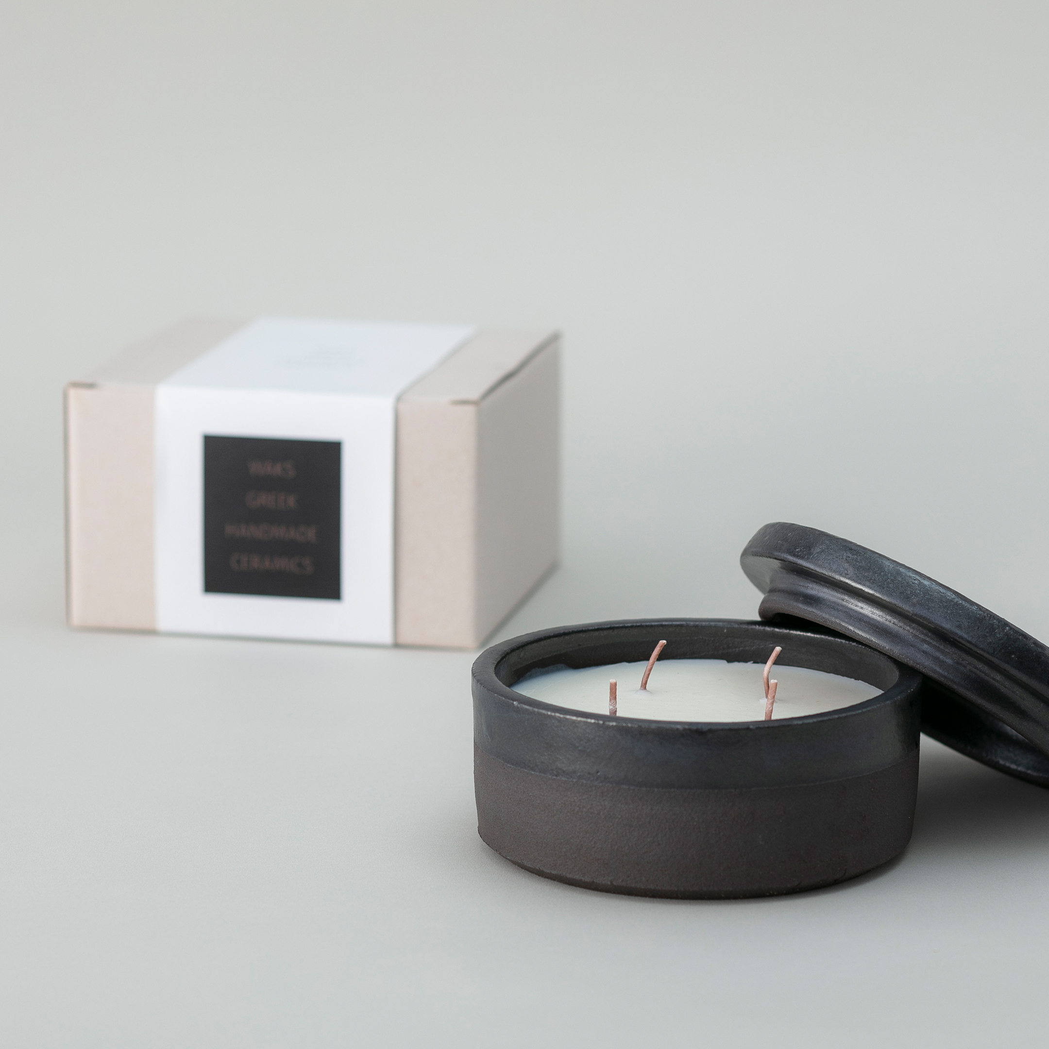 WAKS 手製粗陶工藝系列四燭芯香氛蠟燭黑瓶-琥珀