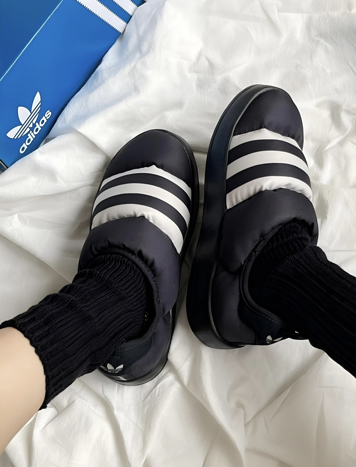 Adidas Puffylette 白色 黑色 愛迪達 麵包鞋 懶人鞋 保暖 防水 GY1593  GY4559