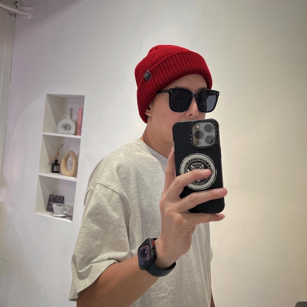 小鈕扣素面毛帽/只剩下酒紅色