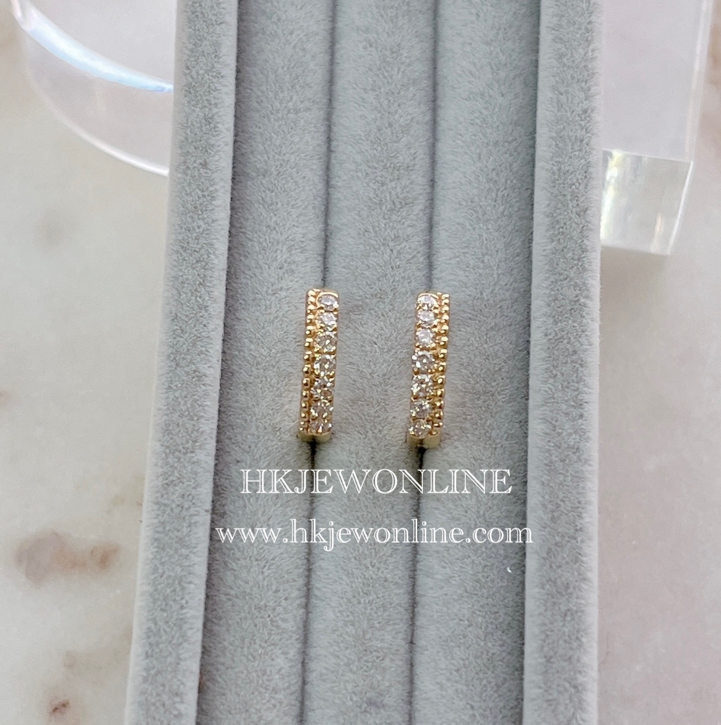 18K Yellow Gold Diamond Earrings