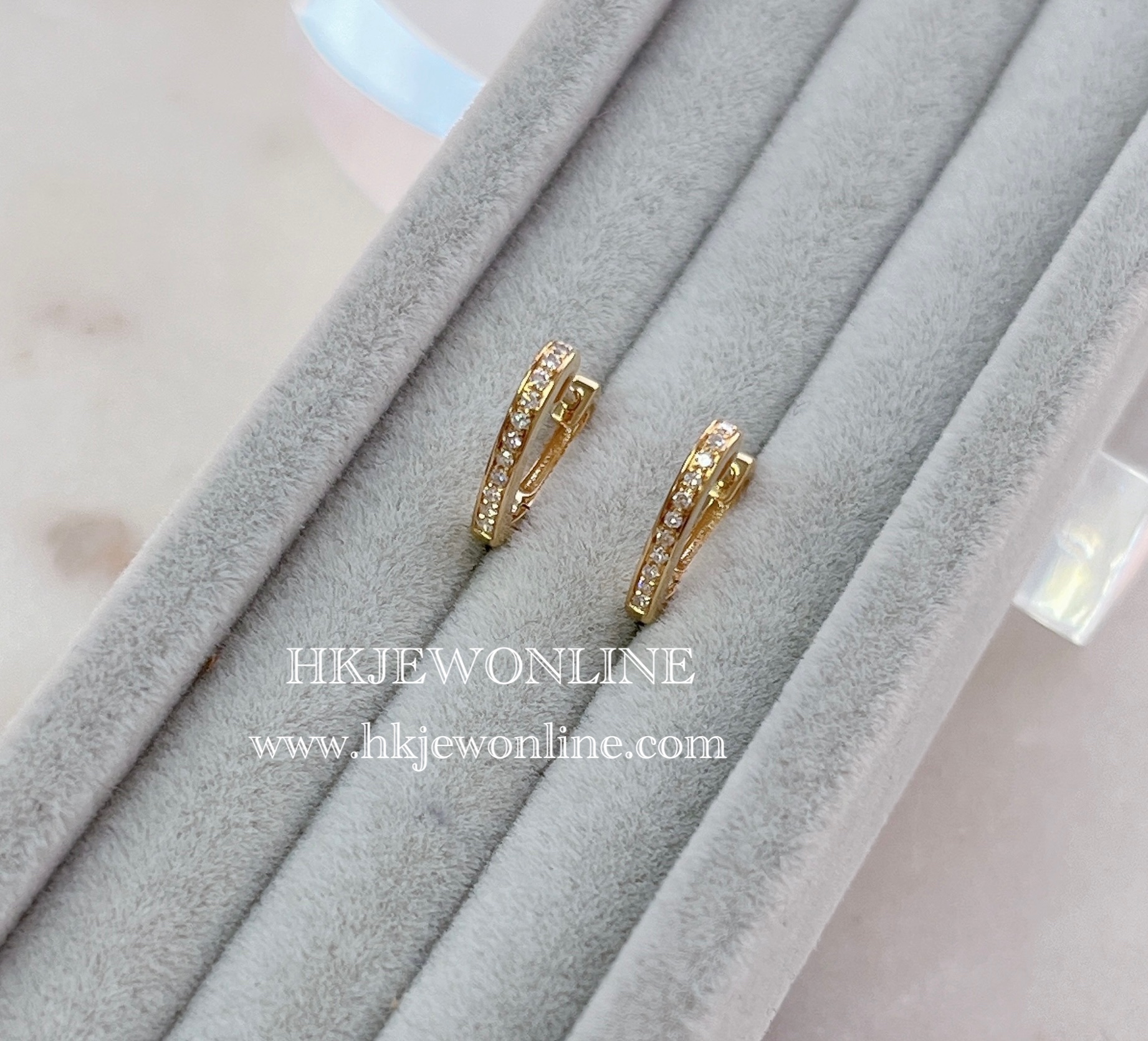 18K黃金/白金/玫瑰金心形鑽石耳環