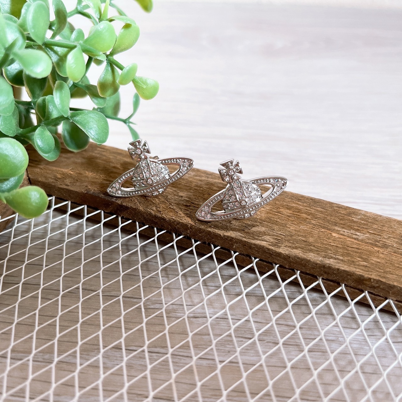 Vivienne Westwood mini bas relief earrings