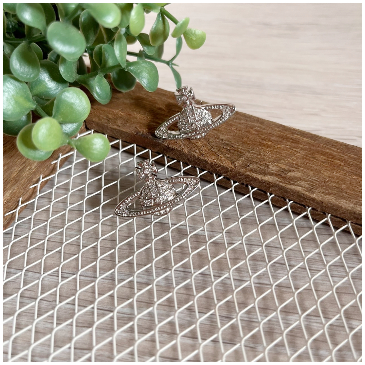 Vivienne Westwood mini bas relief earrings