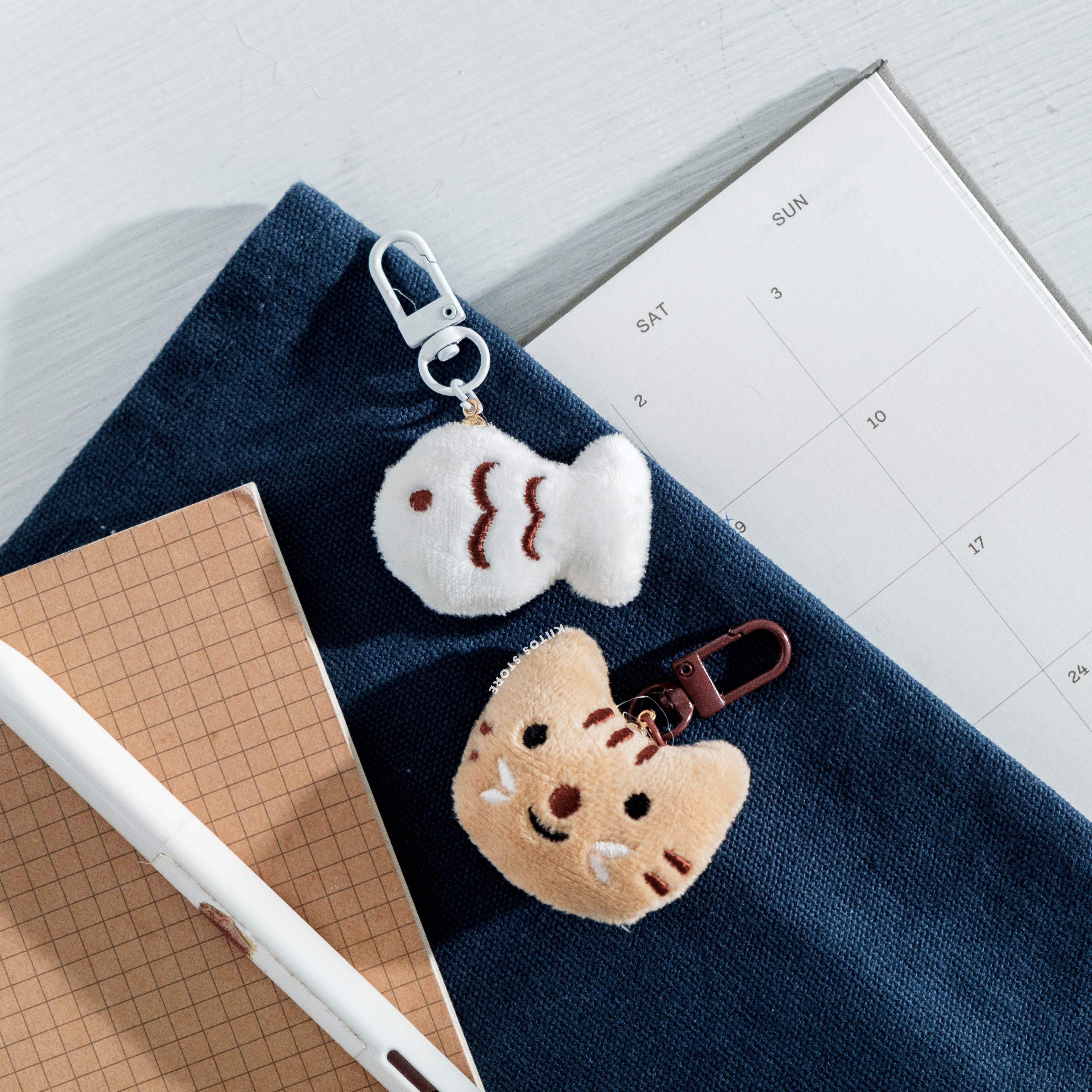 小貓小魚絨毛情侶吊飾 鑰匙扣 一組