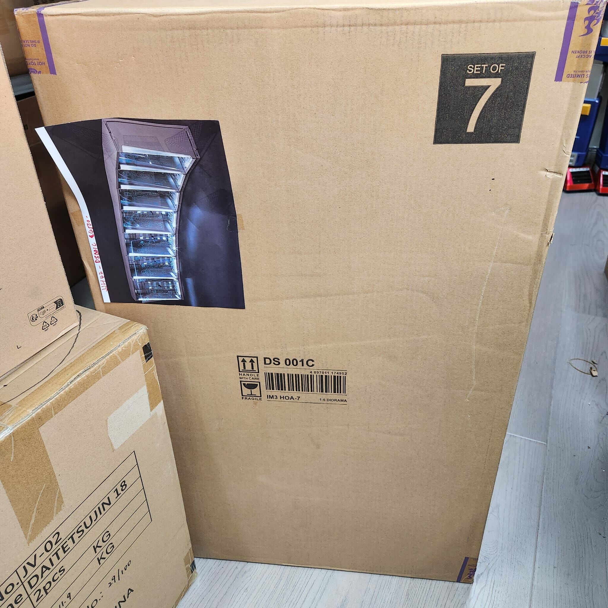 Hottoys DS001C Ironman Hall of Armor 格納庫 hot toys 7連格納庫