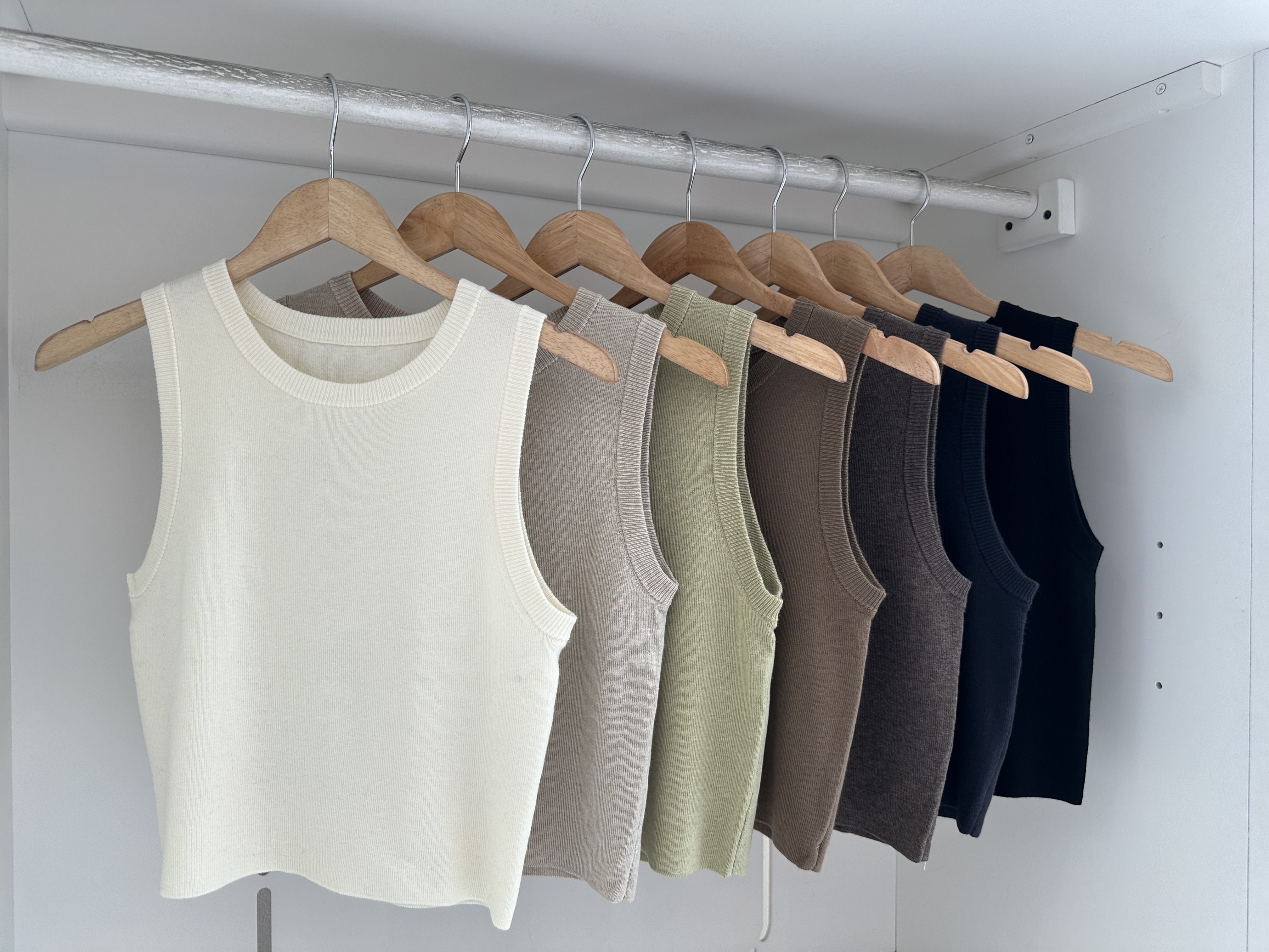 S/LESS WOOL KNIT CROPPED TOP