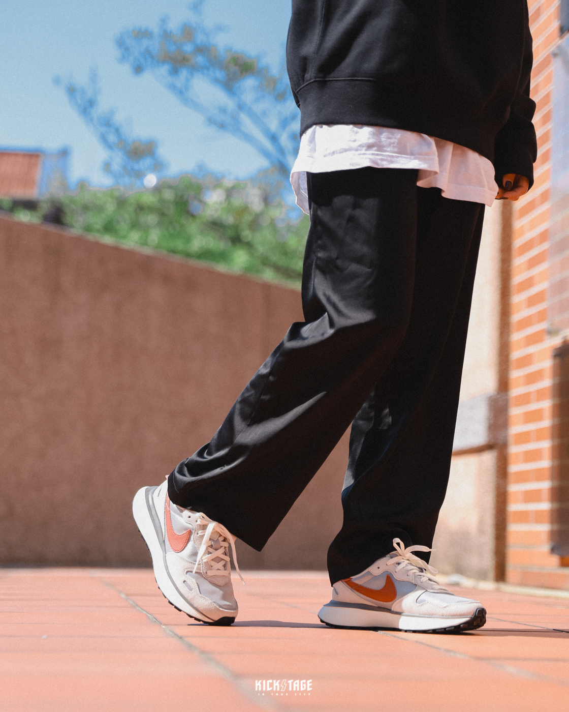 女鞋 NIKE PHOENIX WAFFLE 米白橘 小SACAI 反光 麂皮 復古 運動休閒鞋【FD2196-001】scscsc