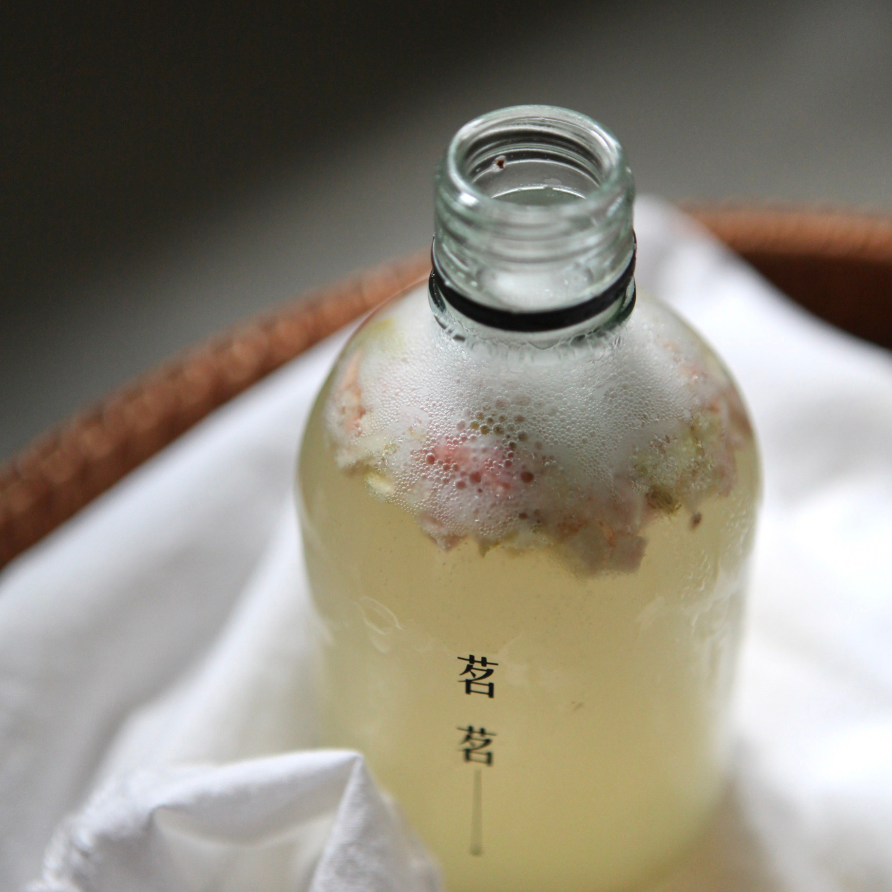 茗茗康普茶香檳｜島嶼彩虹