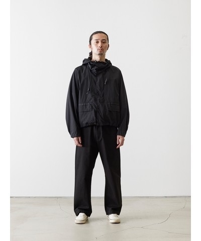 REMI RELIEF - Short Hoodie With Ventilation / BLACK