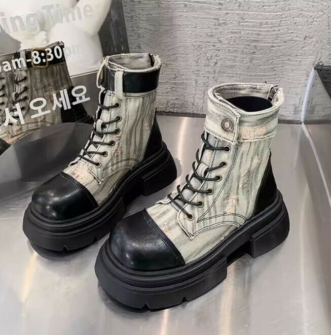 Stylish platform high-top canvas booties