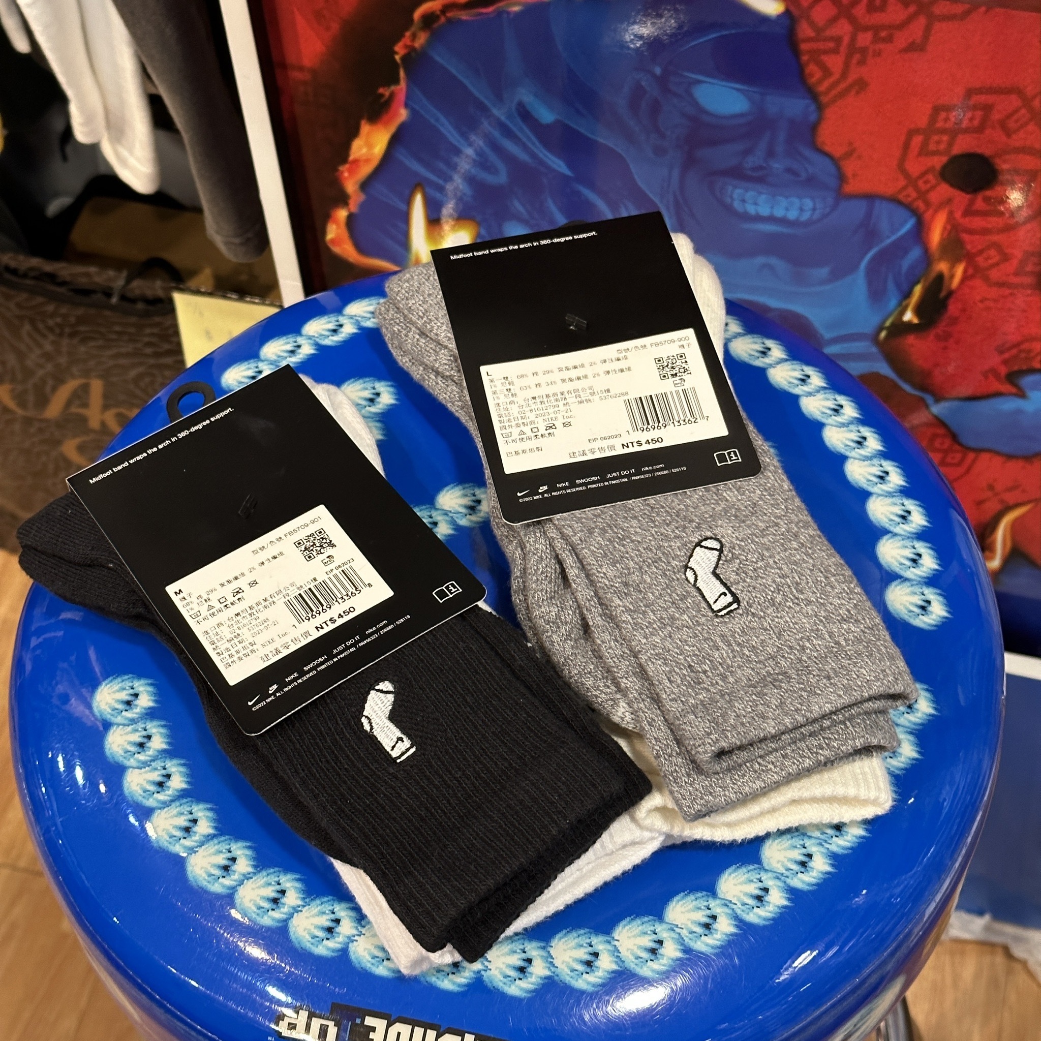 NIKE EVERYDAY PLUS 刺繡小襪圖案 小勾 長襪  米灰色/白黑色 FB5709-900 FB5709-901