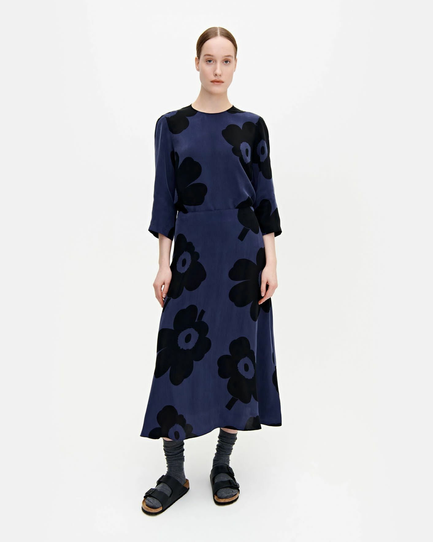 代購現貨｜ Marimekko Navy x Black unikko shirt (半截裙)