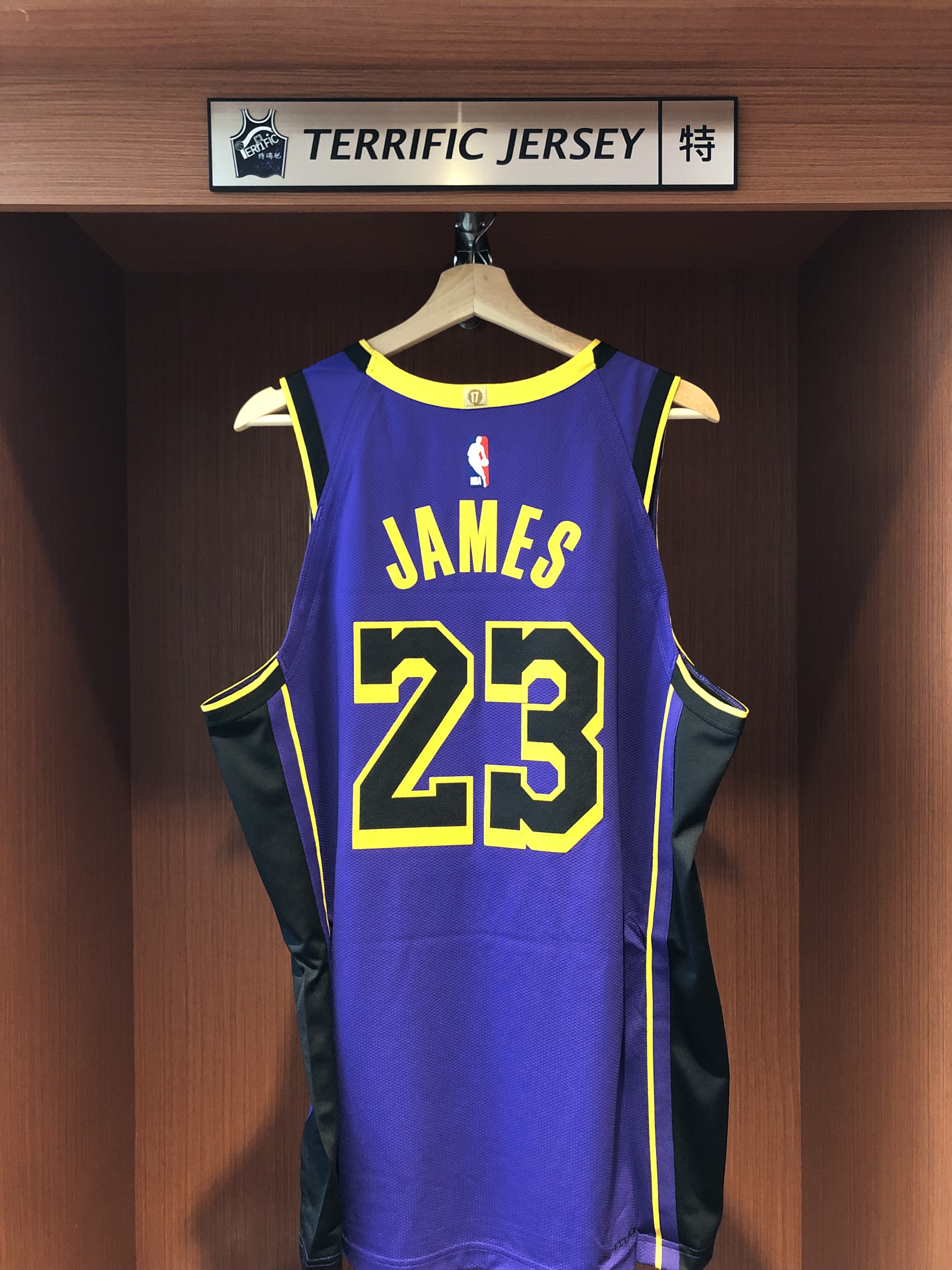 NBA球衣 Lebron James 洛杉磯湖人紫 Statement Jordan Authentic 球員版 電繡 全新