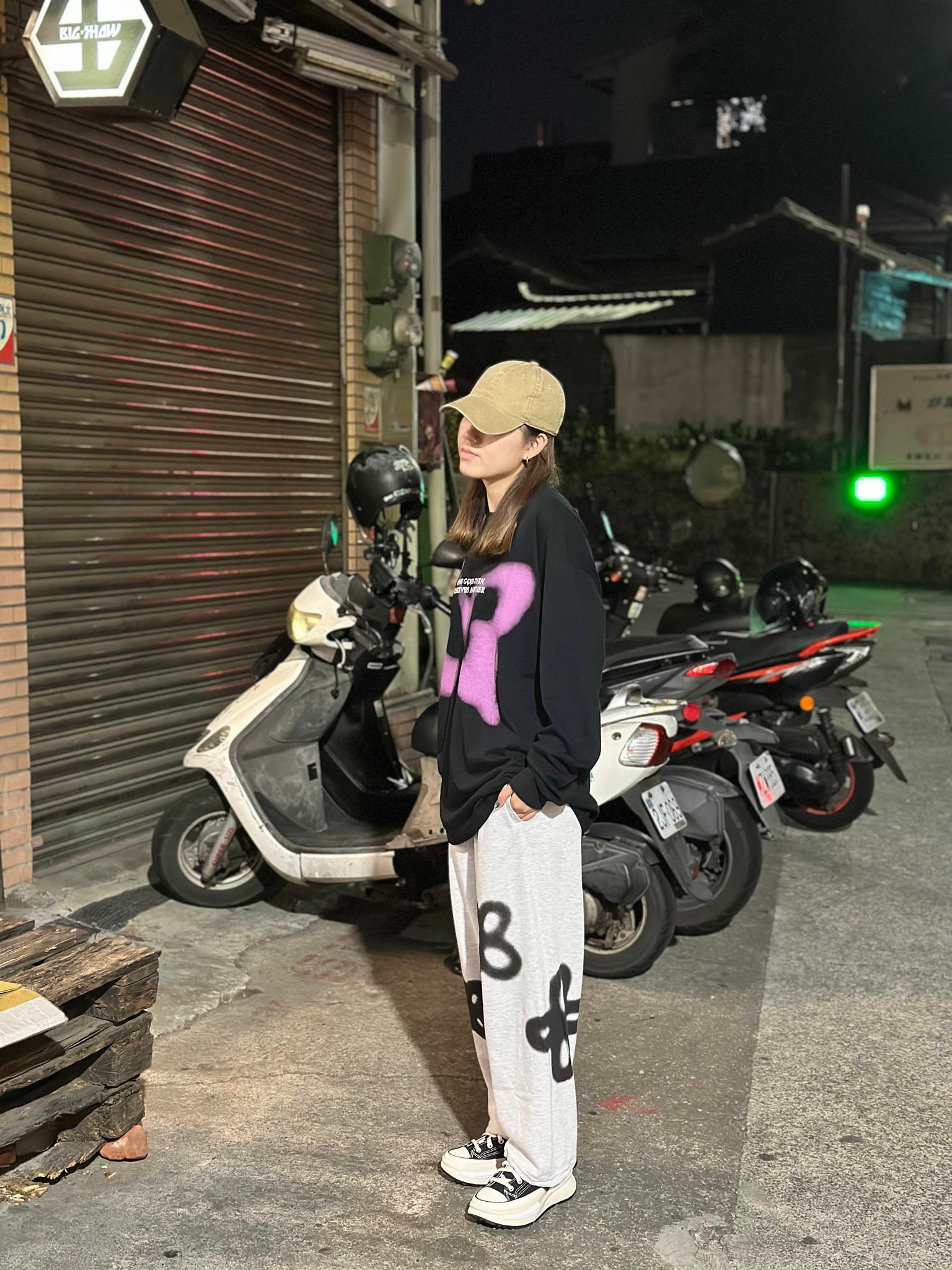 自訂款 蝴蝶長袖 寬鬆 AR2347 黑色